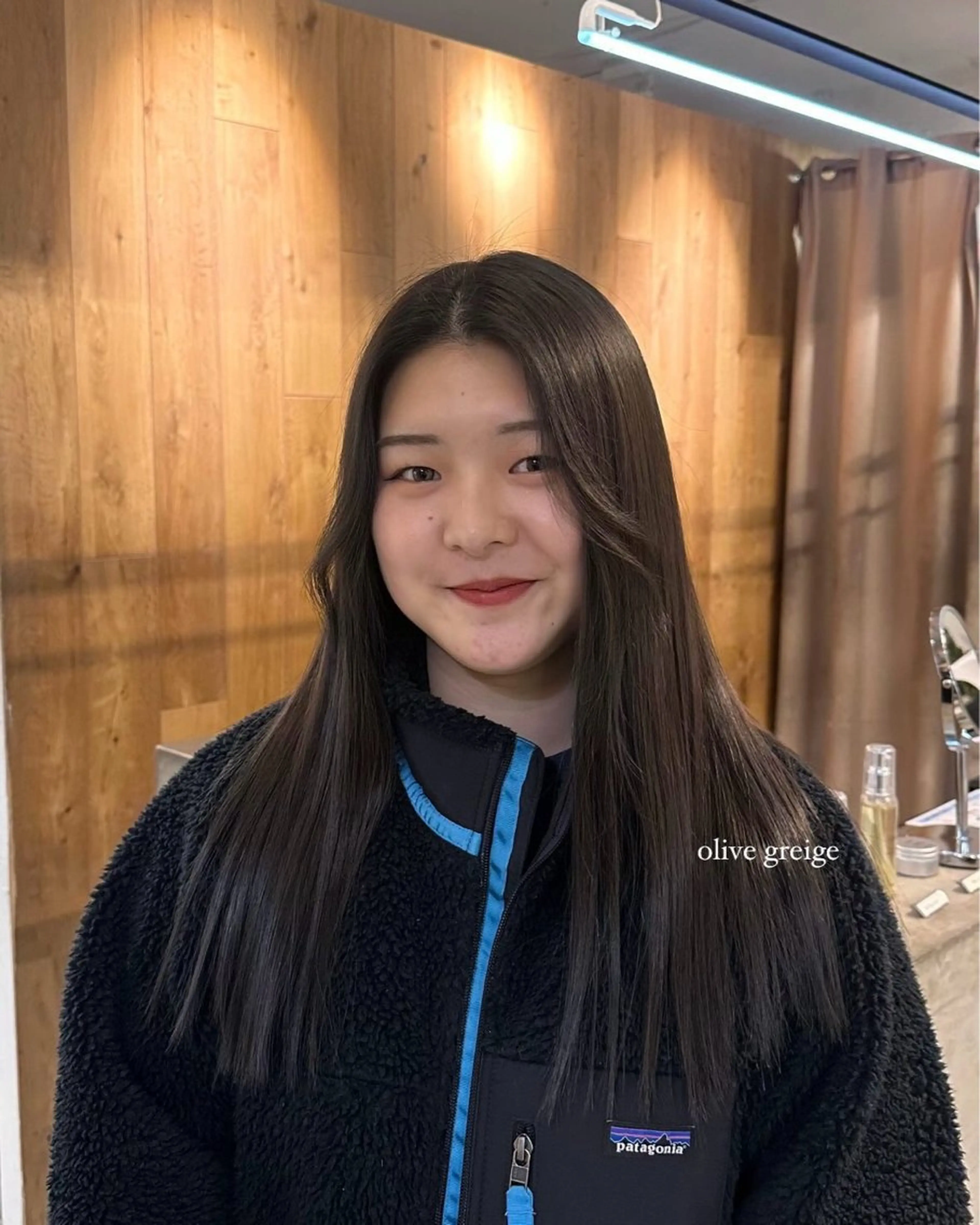 ロング カラー ヘアカラー トリートメント Lomalia Rukaのヘアスタイル