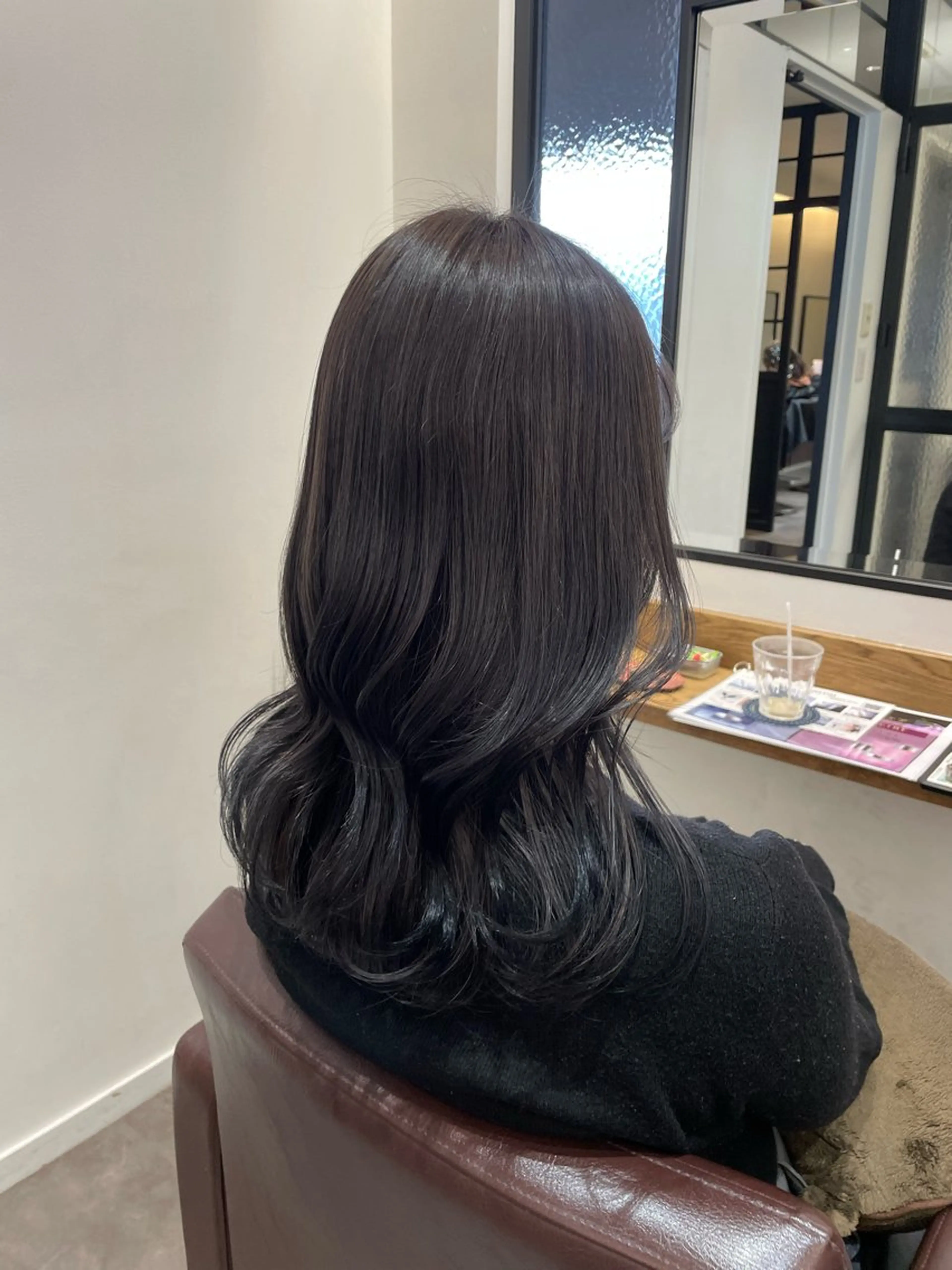 ロング ヘアカラー ハイトーン/透明感 カラー/下出有沙のヘアスタイル