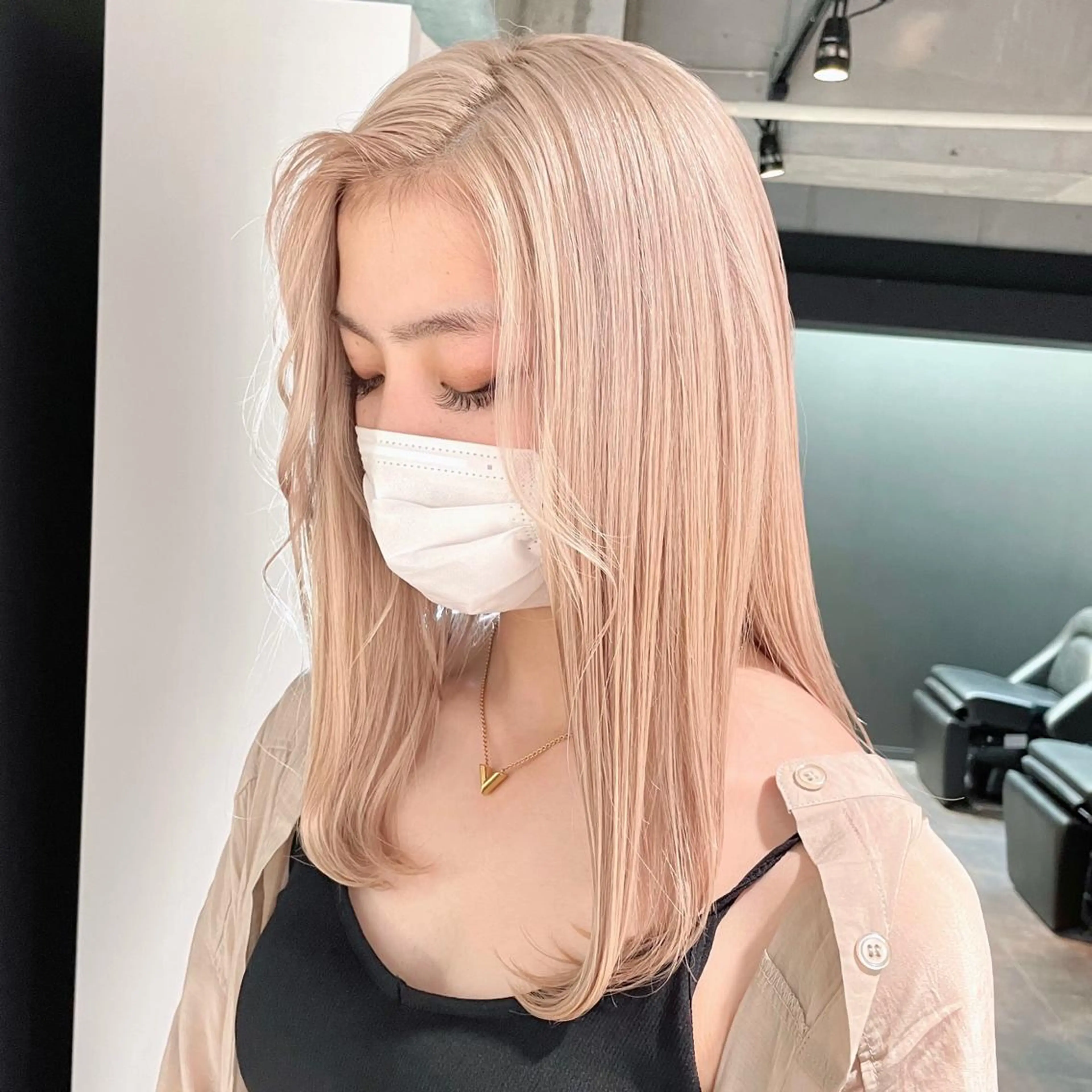 セミロング カラー ブロンド ホワイトブロンド ヘアカラー トリートメント MiL所属・✨ハイトーン✨ 濱田知孝のヘアスタイル