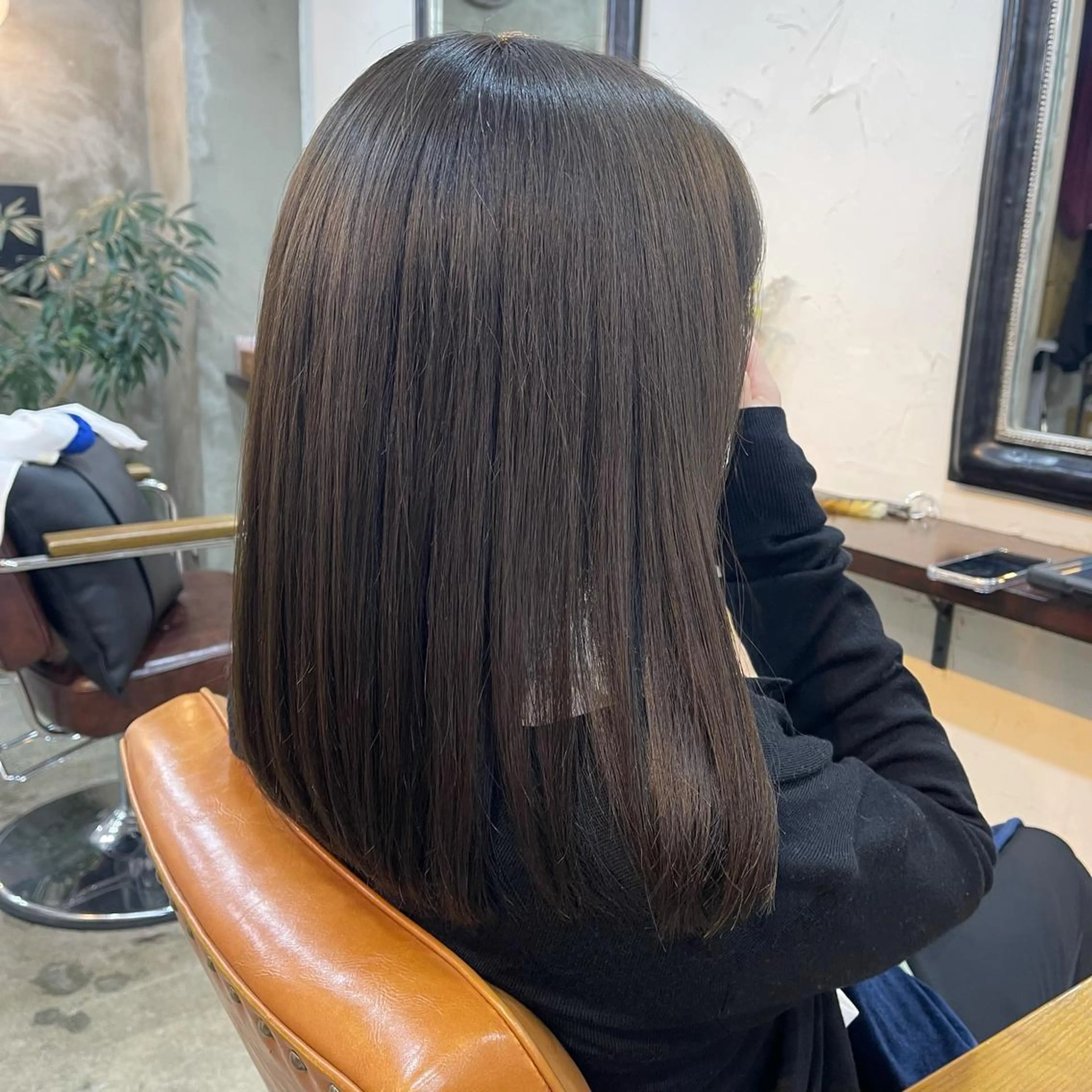 ミディアム トリートメント 顔まわりレイヤー/ bob及川亜沙美のヘアスタイル