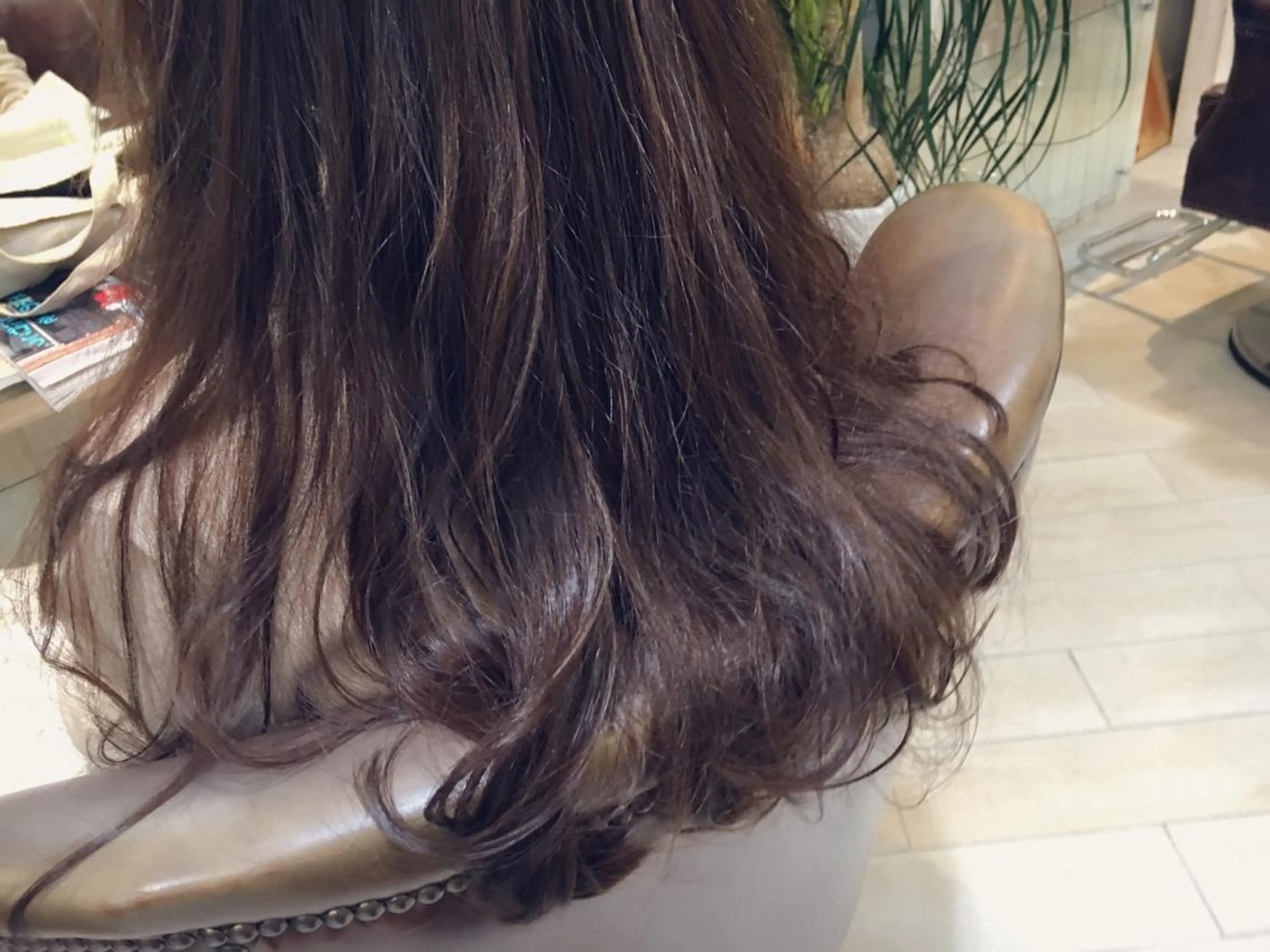 ミディアム セミロング ロング カラー パーマ ハイライトカラー ハイライト 江原 彩華のヘアスタイル