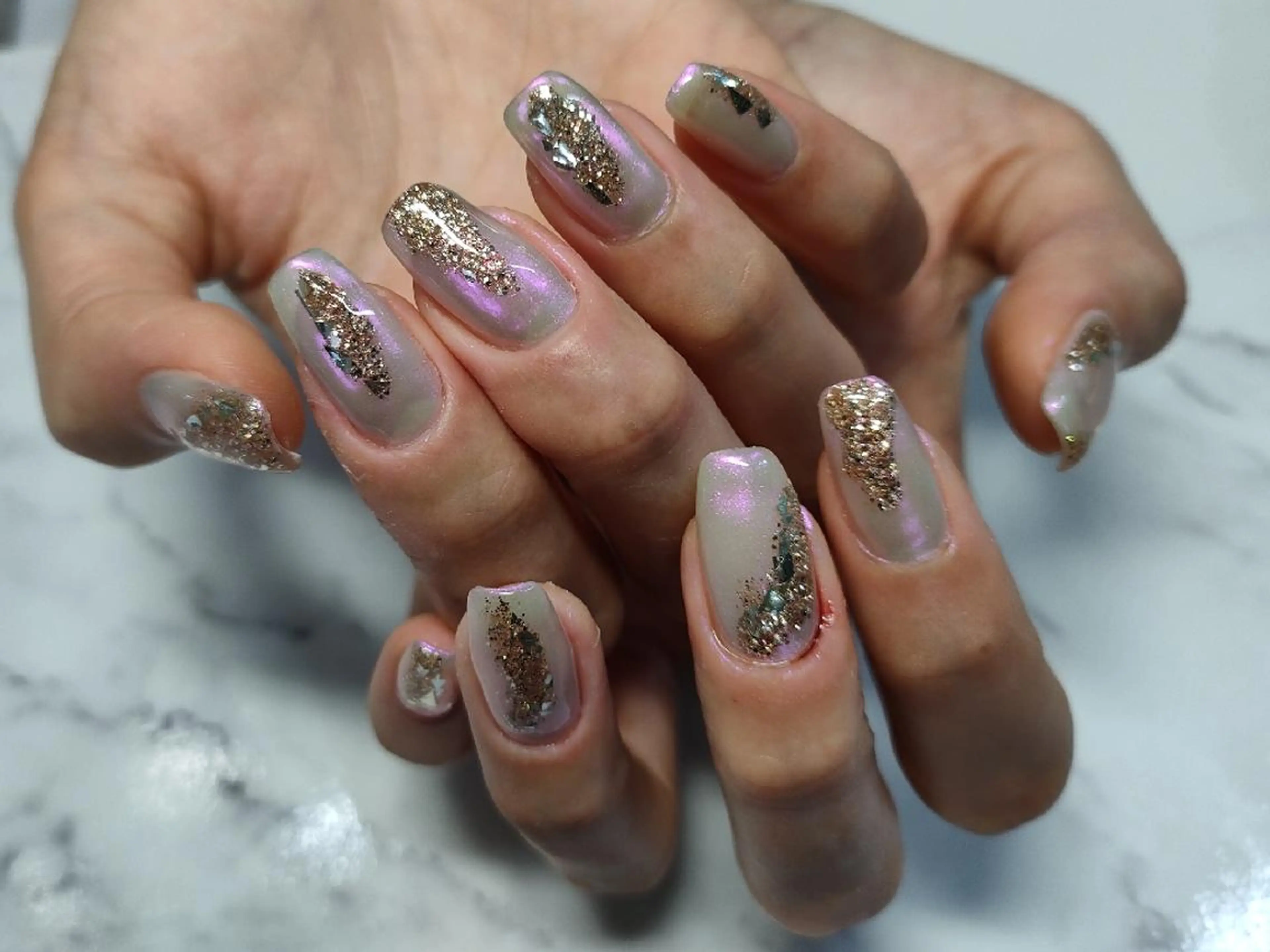 ネイル オーロラネイル ニュアンスネイル 平野 亜季のネイルデザイン