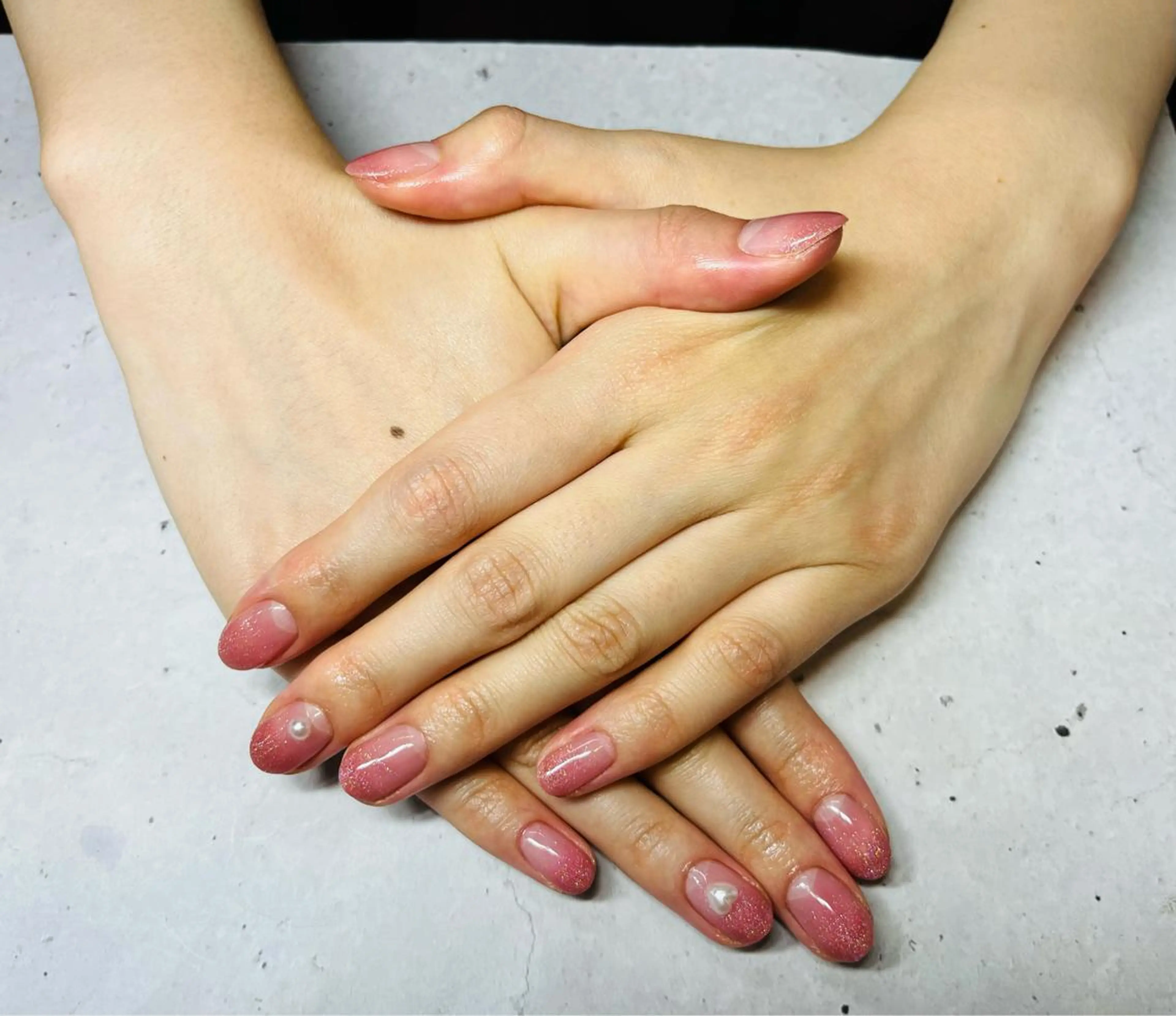 ネイル ラメ(グリッター) ラメグラデーション ピンク ブライダルネイル AngelCoco Tabataのネイルデザイン