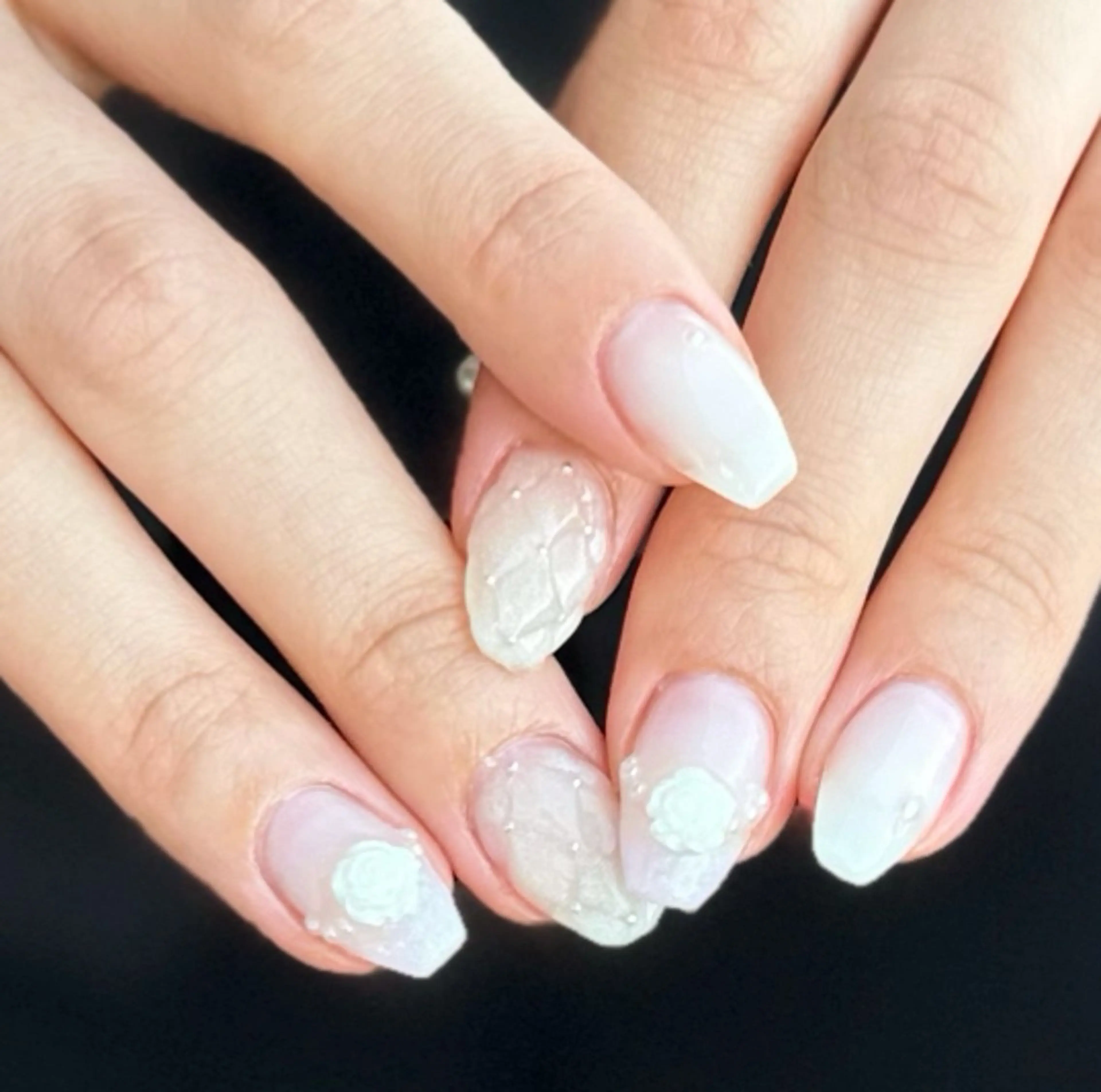 ネイル 新山 聖のネイルデザイン