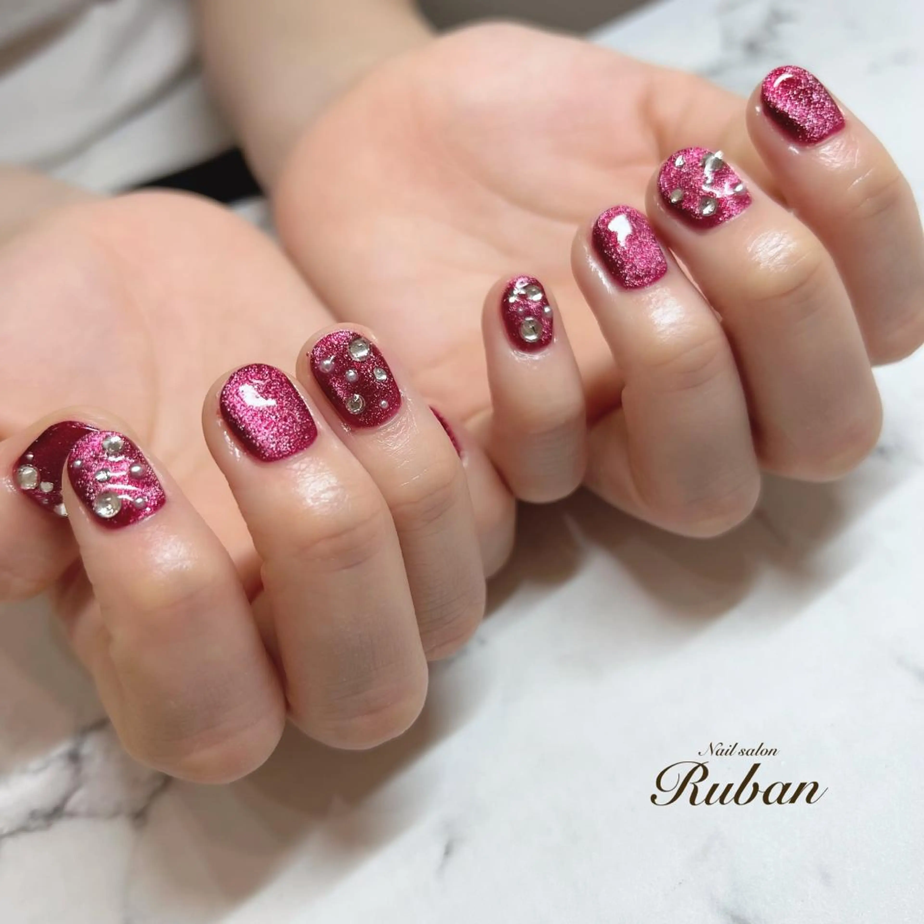 ネイル ボルドー マグネットネイル Nail salon Ruban所属・Nail salon Rubanのネイルデザイン