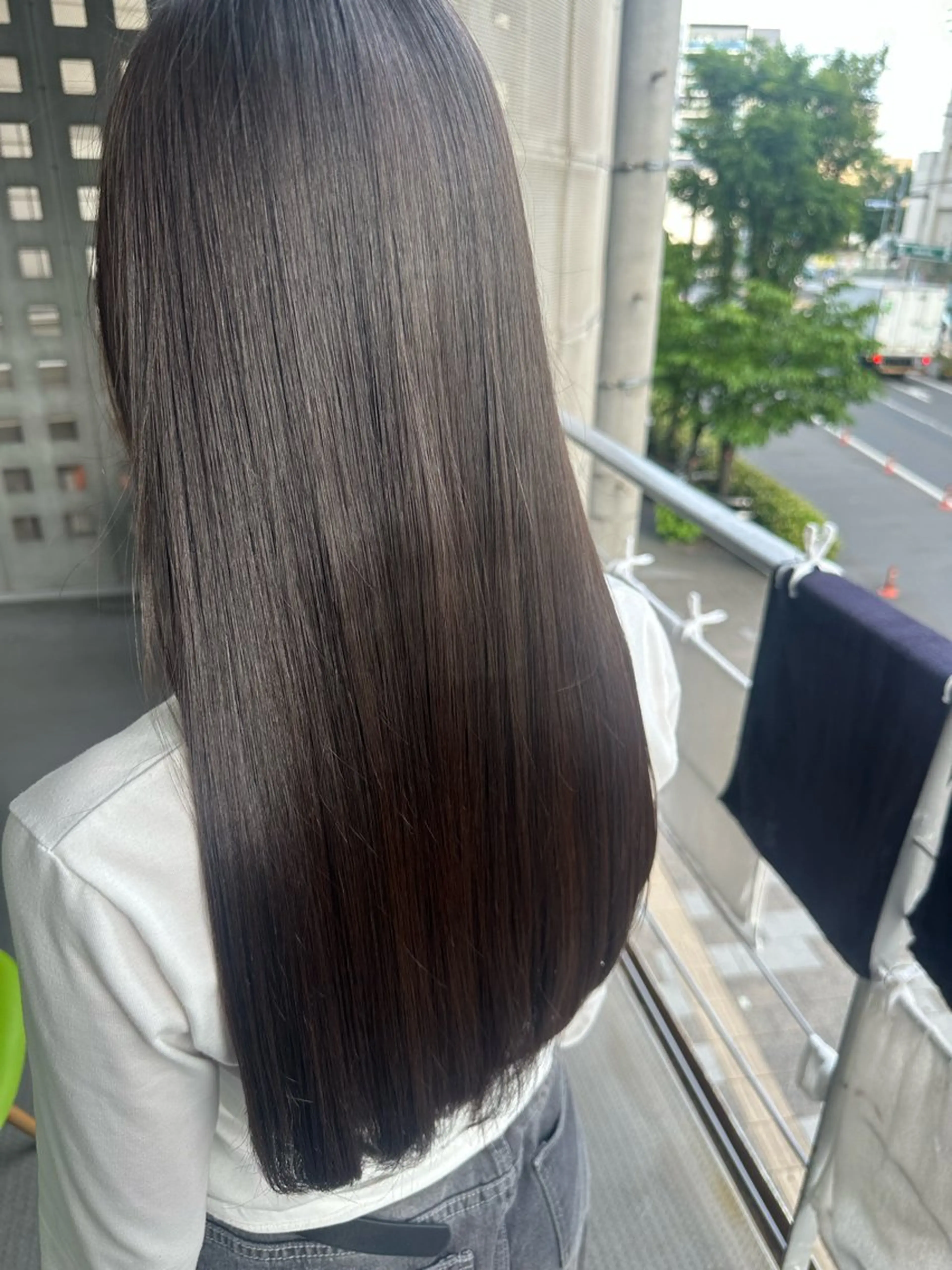 ロング 吉田 愛梨のヘアスタイル