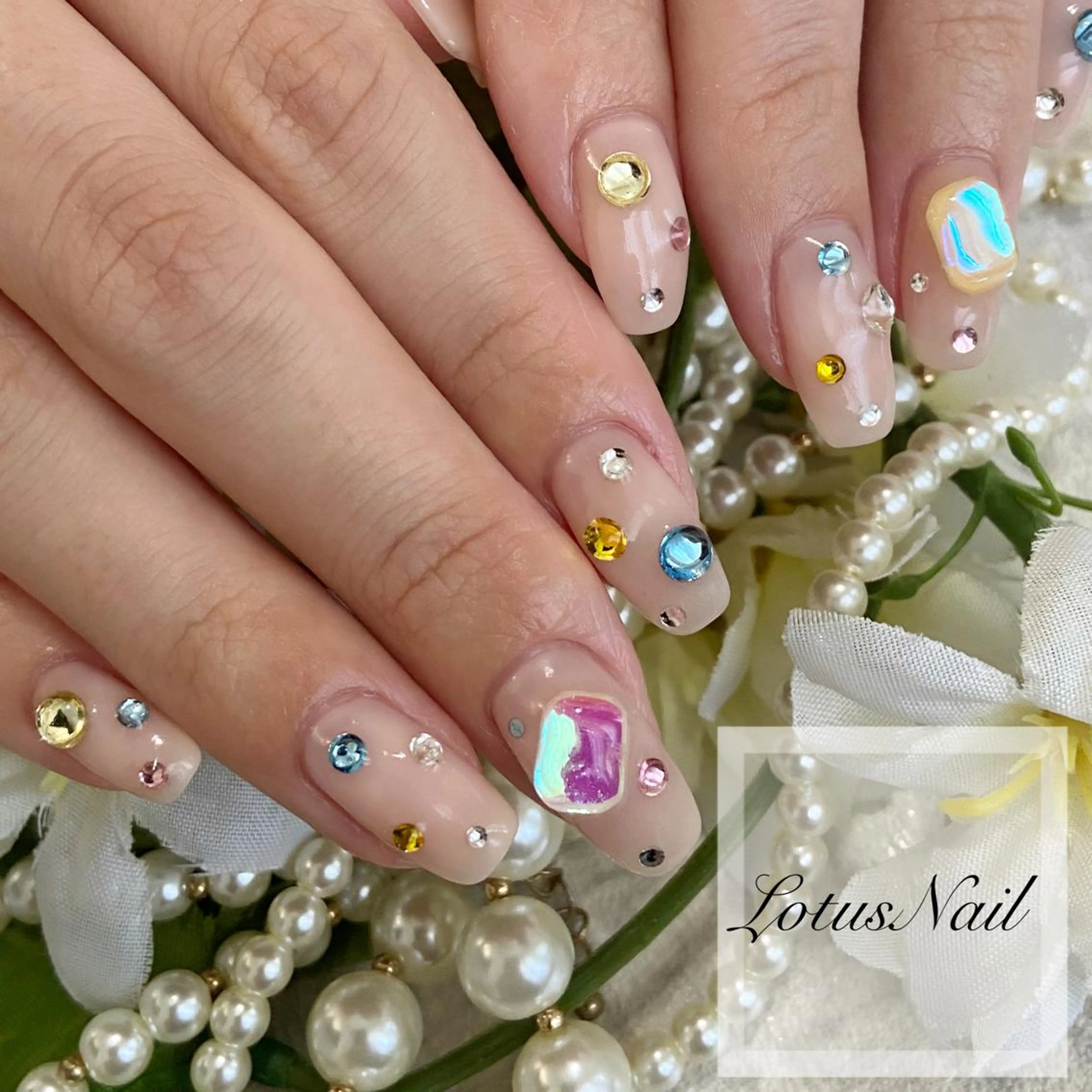 ネイル ジェルネイル Lotus Nailのネイルデザイン