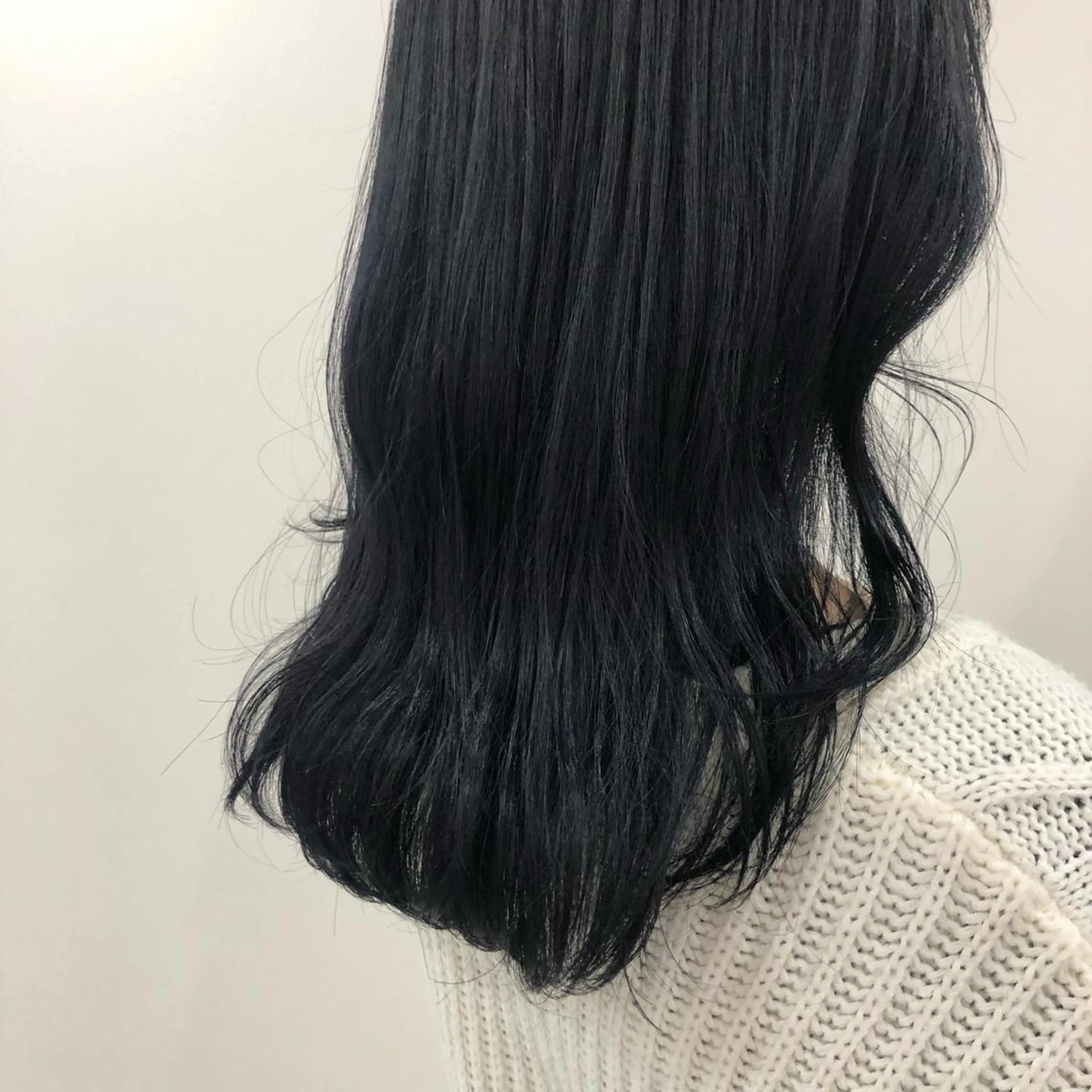ロング カラー akane .のヘアスタイル