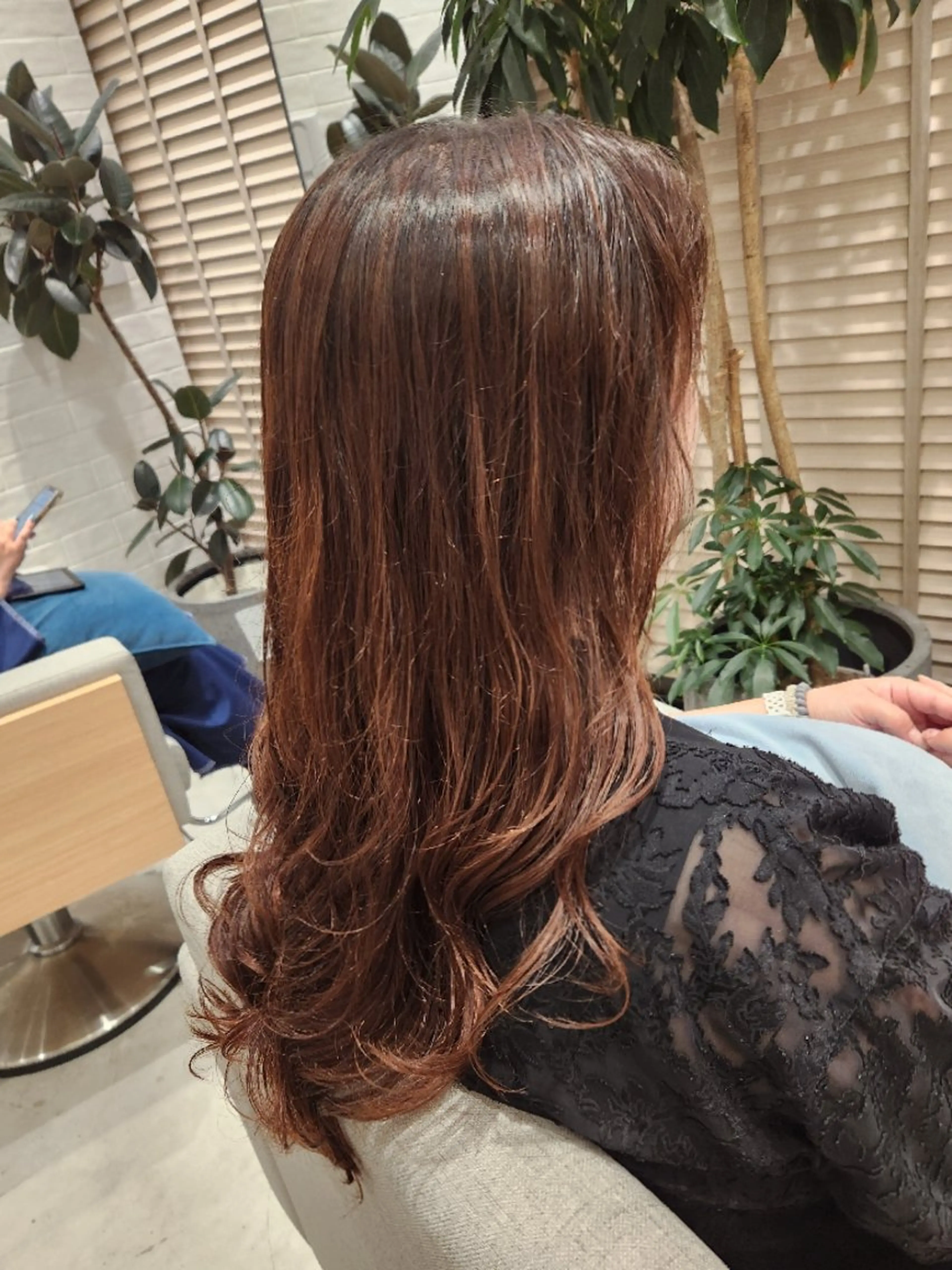 パーマ セミロング パーマ 💜艶髪カラー💜 🎶富川美希🎶のヘアスタイル