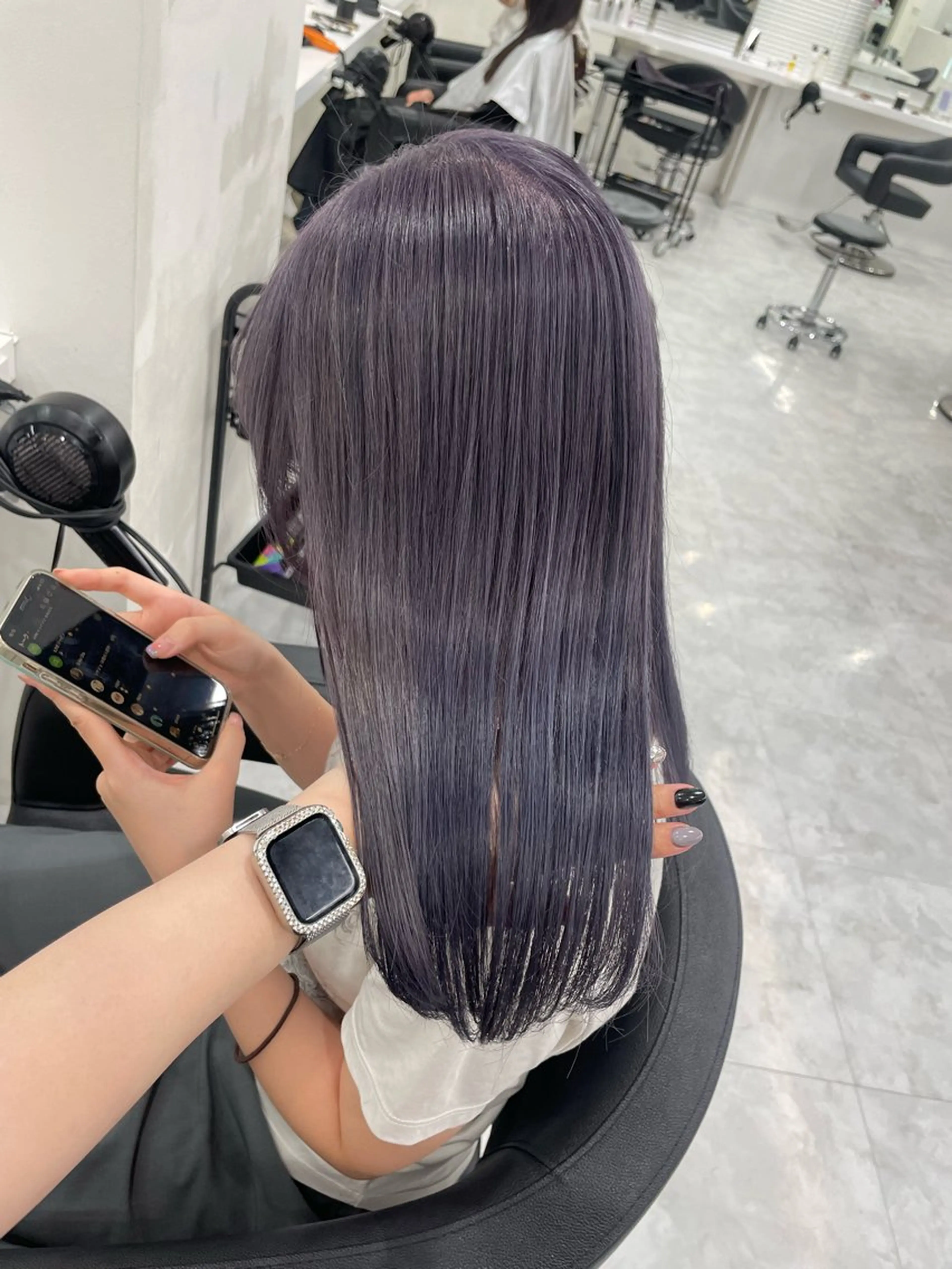 ロング カラー グレージュ ラベンダーカラー ラベンダーグレージュ ラベンダーグレー ブリーチなし🌼トレ ンド🌼似合わせのヘアスタイル