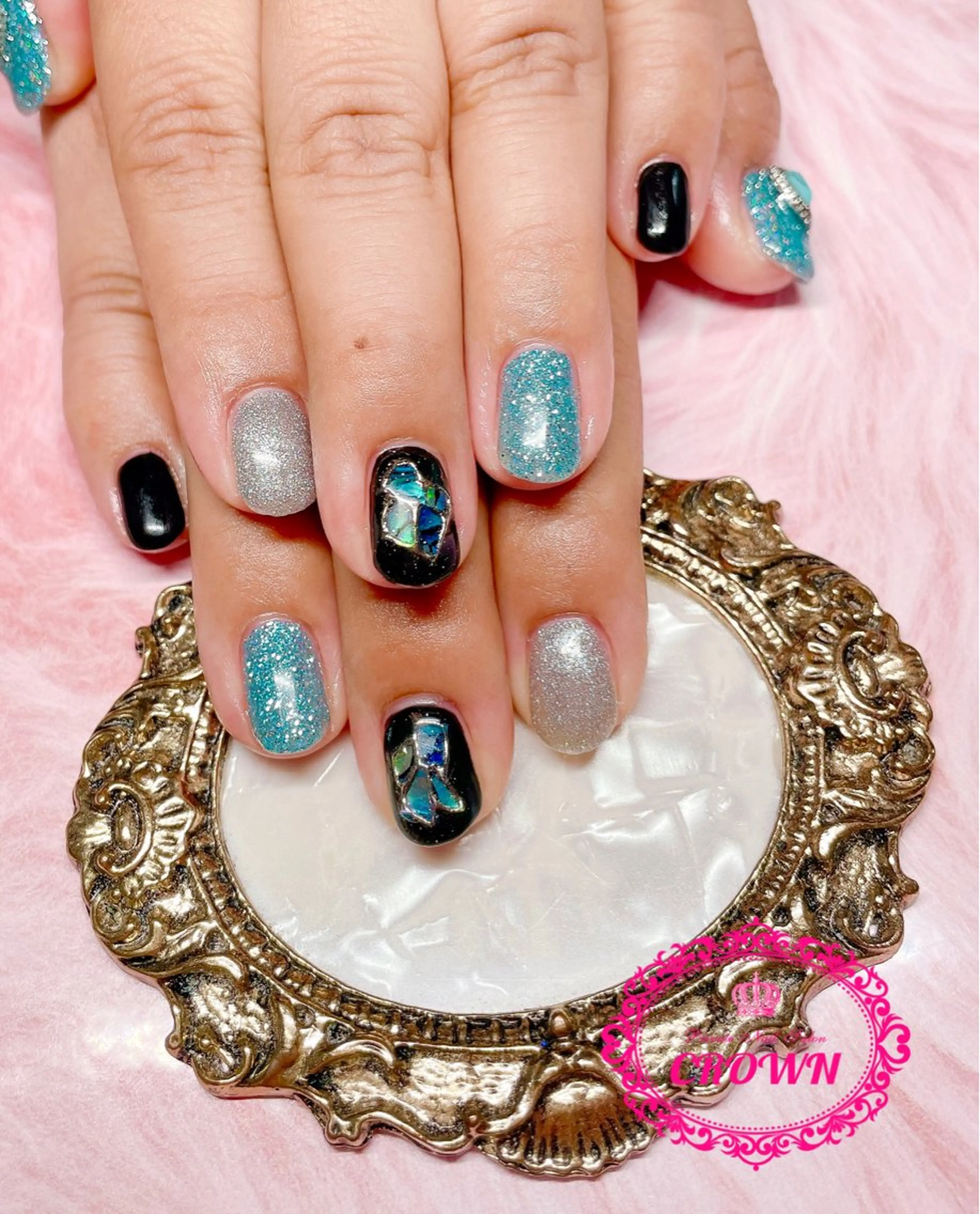 ネイル CROWN プライベートサロンのネイルデザイン