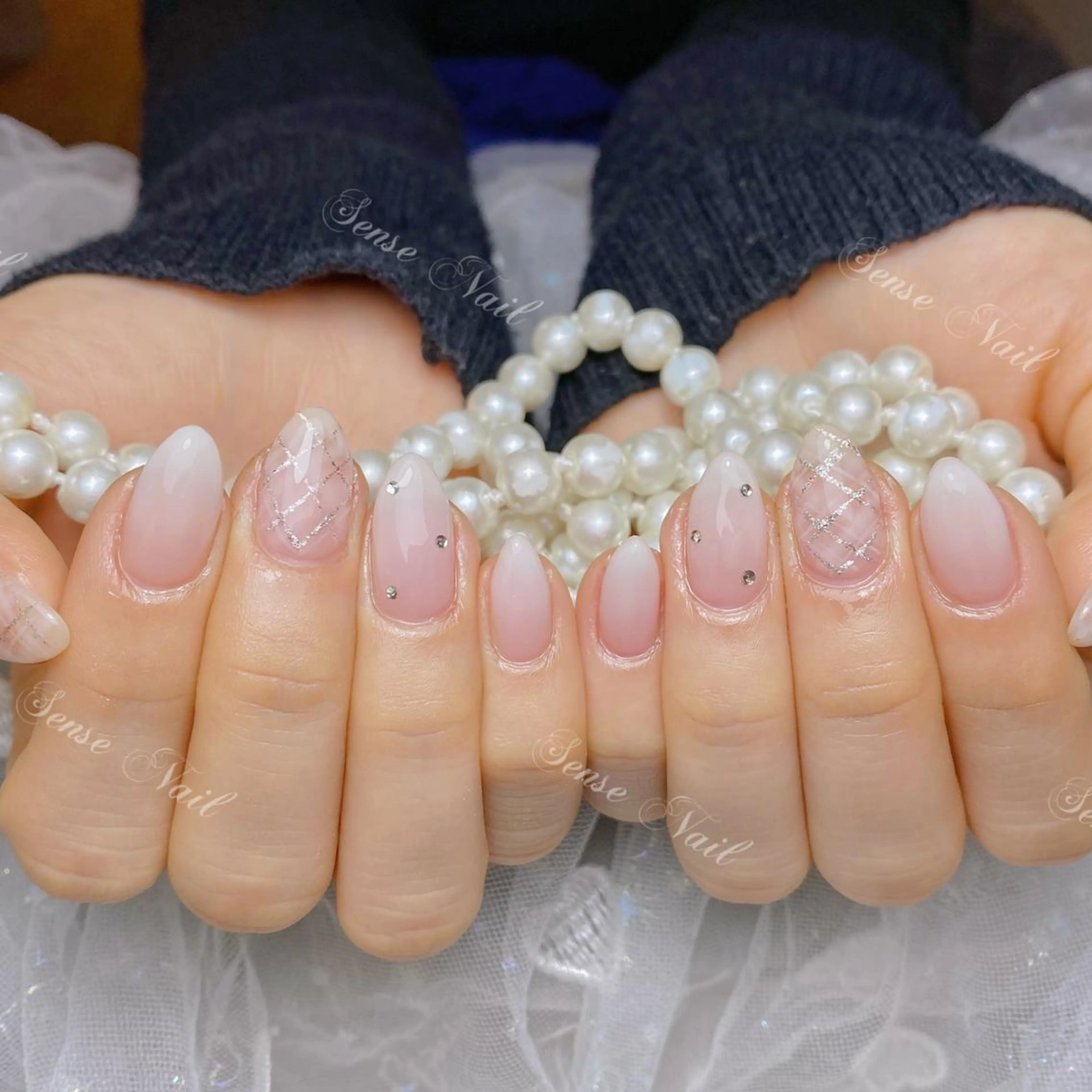 ネイル Queening 🦋のネイルデザイン