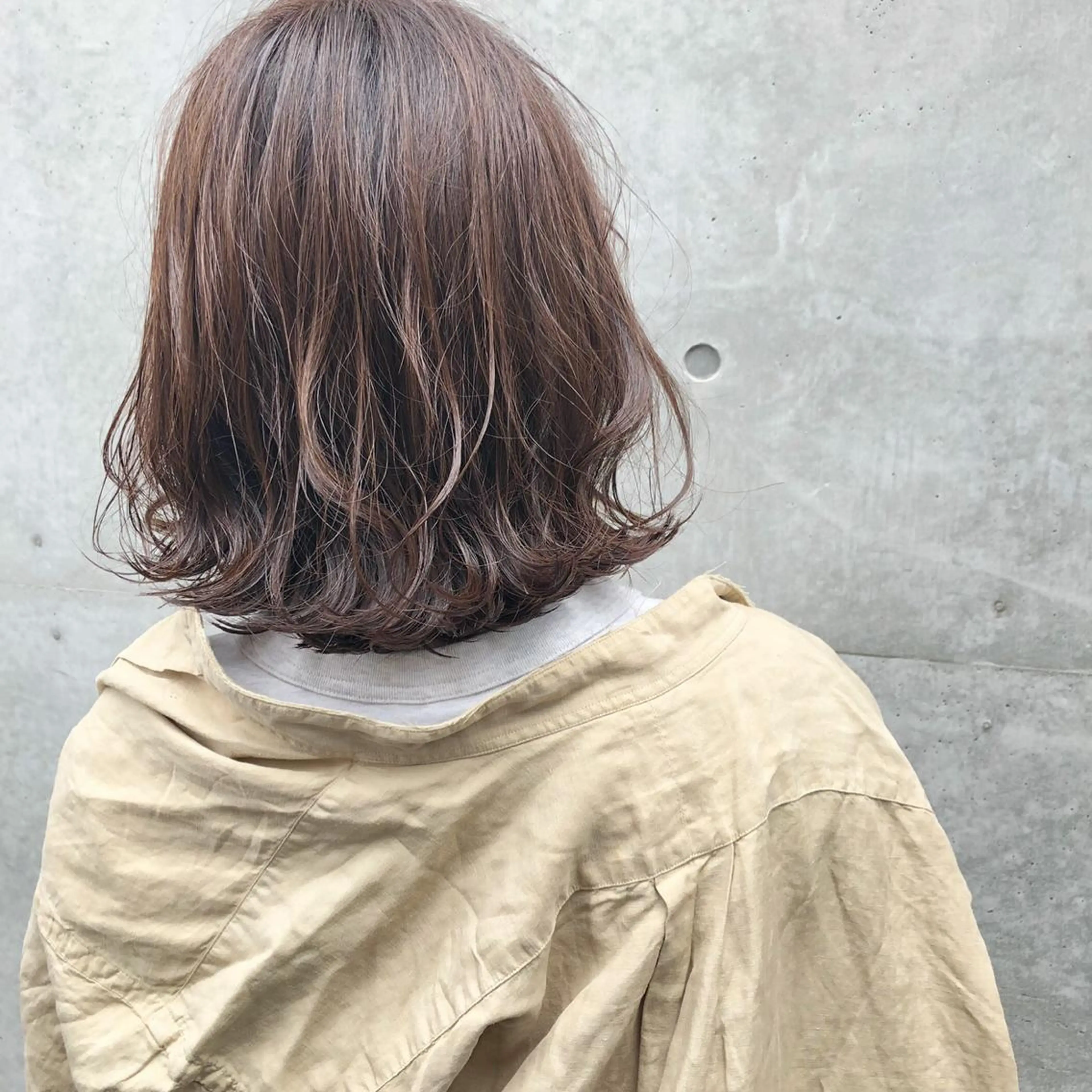 ショート カラー THE DAY所属・AKI HASHIMOTOのヘアスタイル