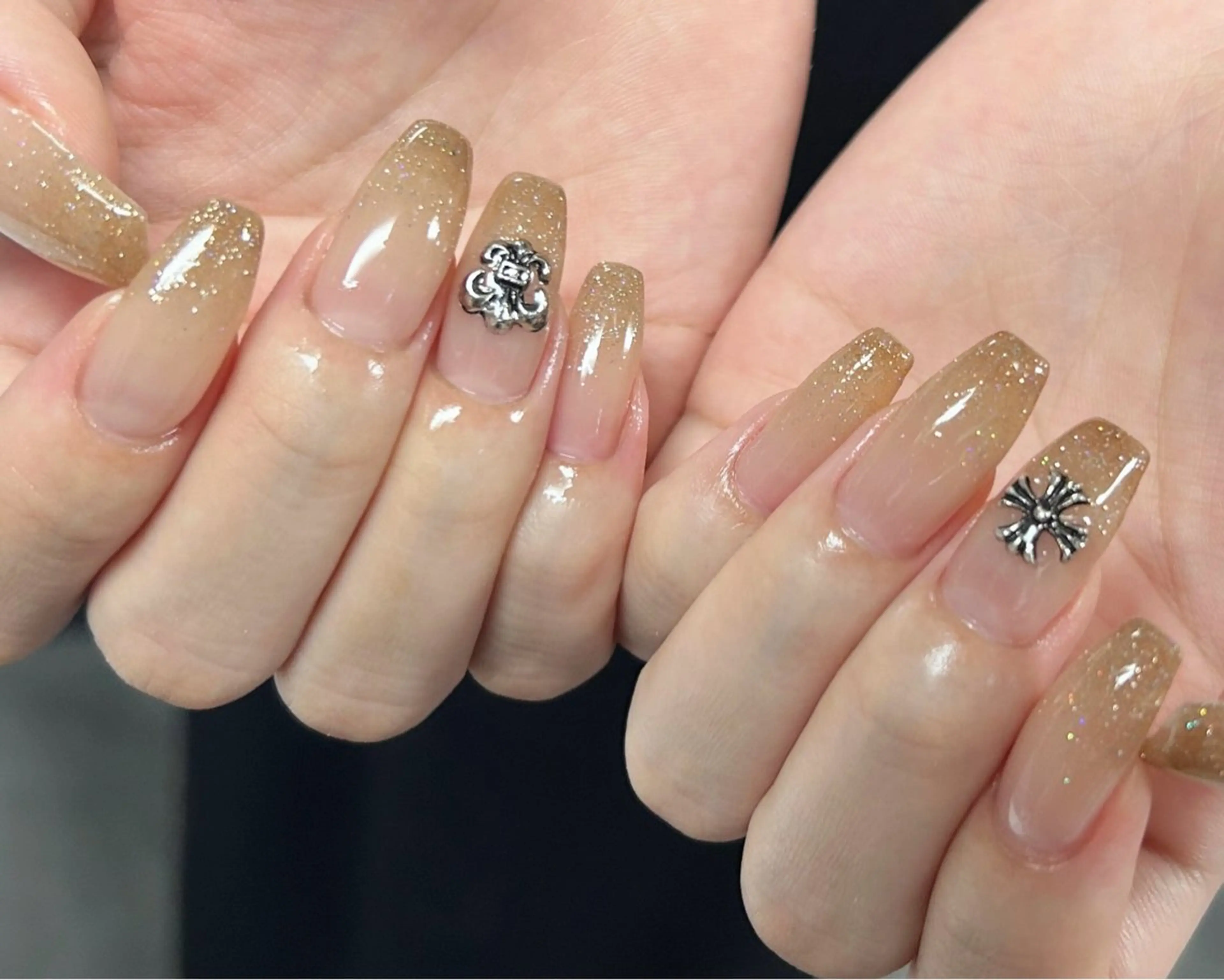 ネイル ハンドネイル peTiT chikaneのマツエク・マツパデザイン