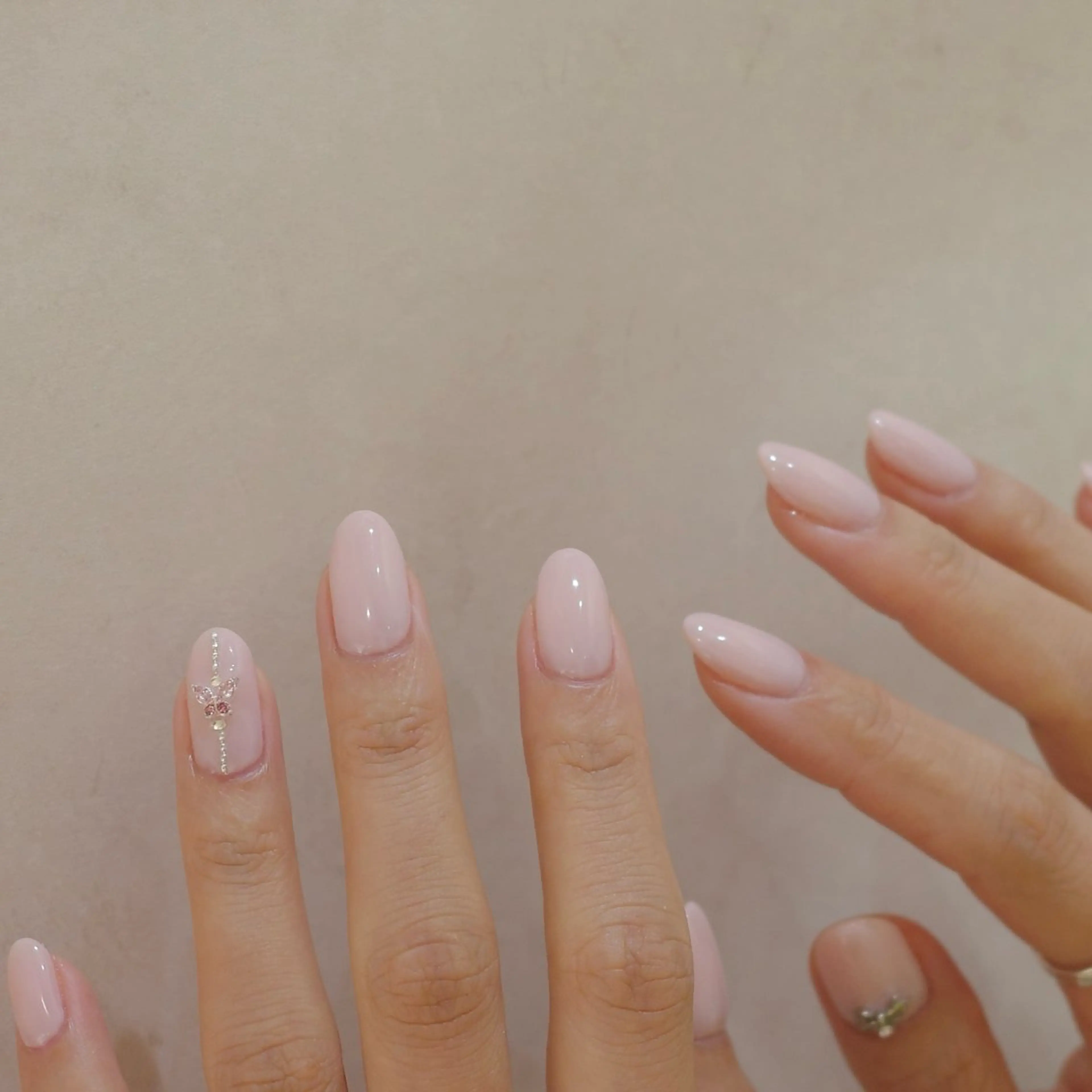 ネイル ハンドネイル reika .のネイルデザイン