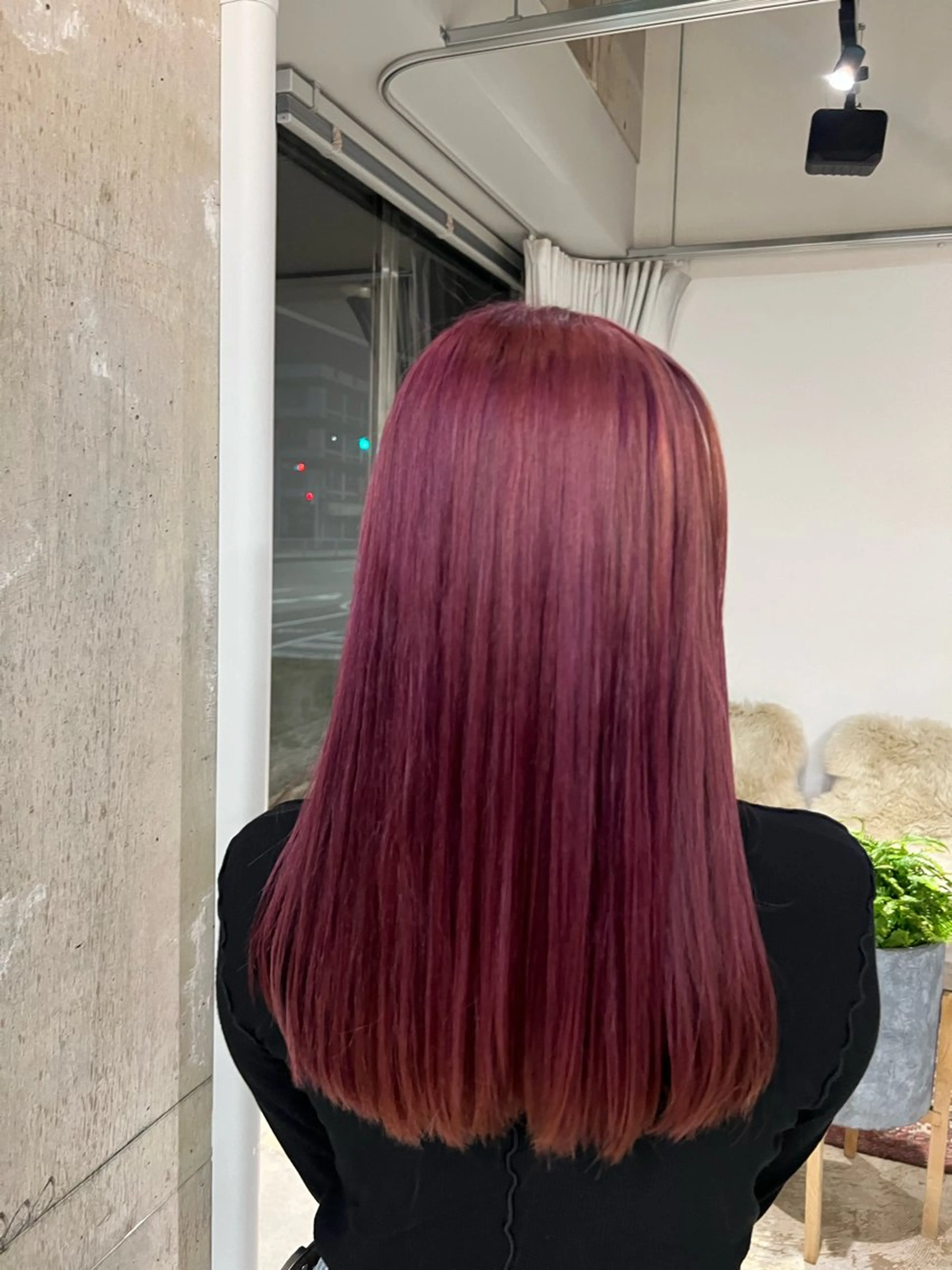 ロング piilo／ 岩花梨乃のヘアスタイル