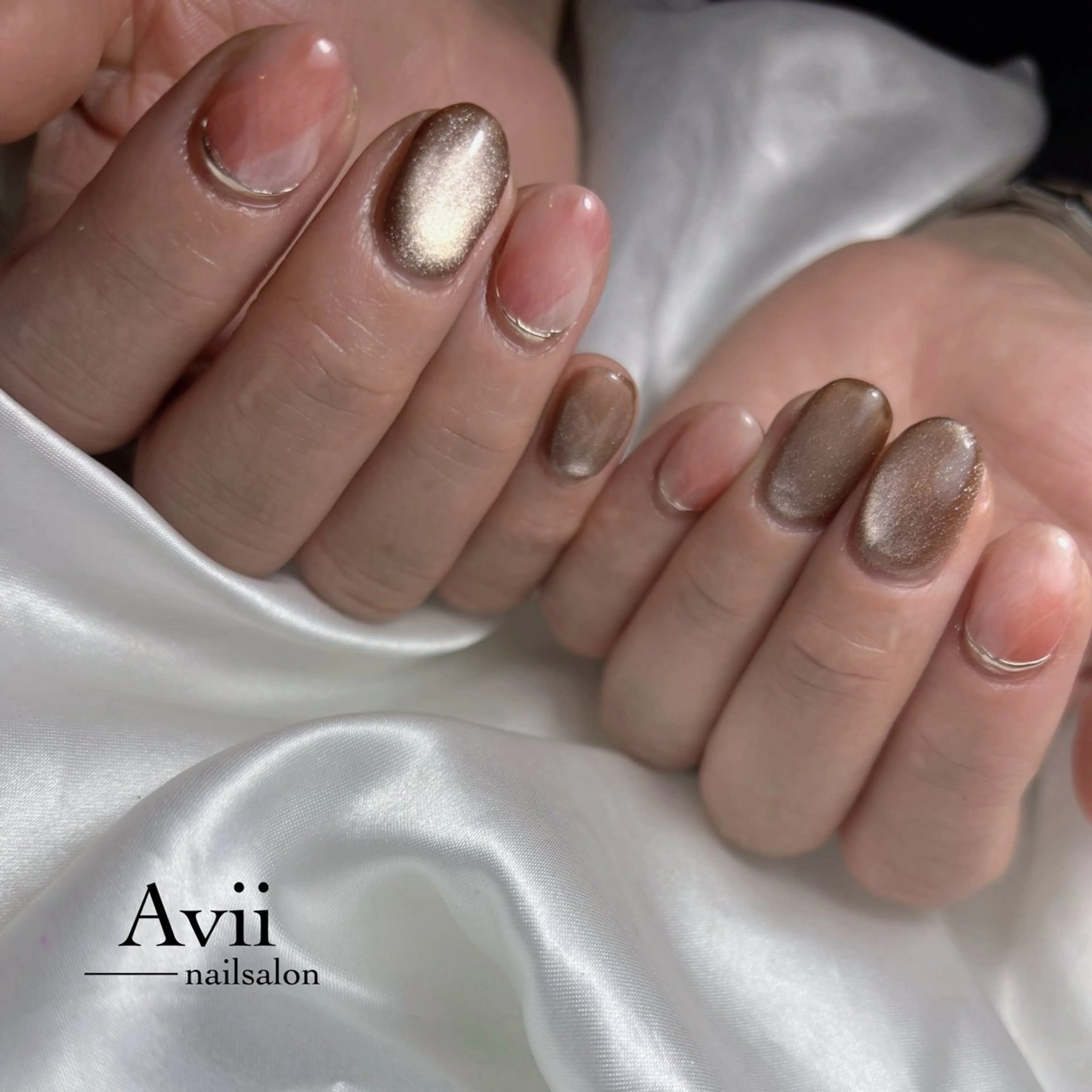 ネイル アートネイル ブラウン うるつやネイル🫧 Amiのネイルデザイン