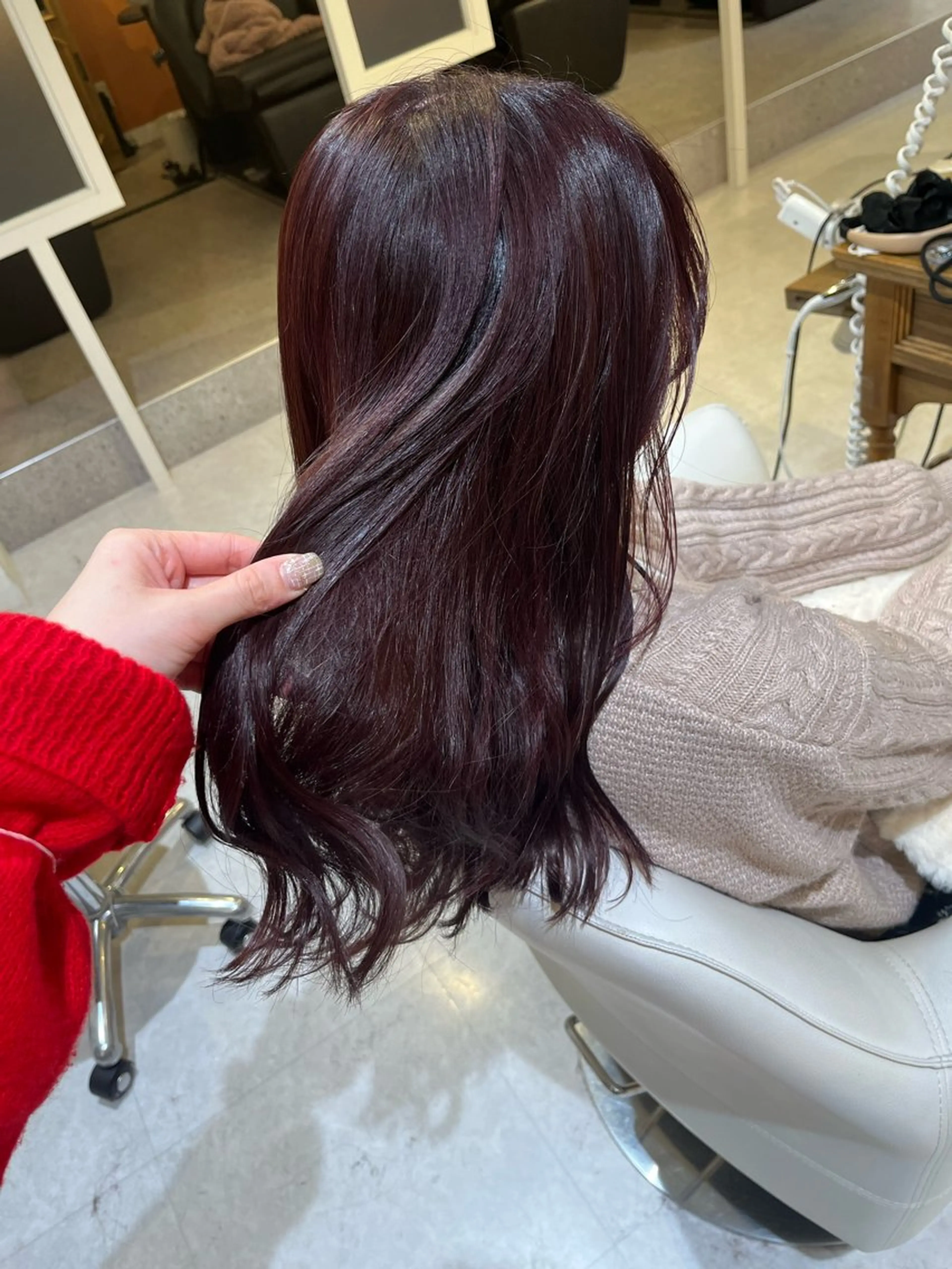 ミディアム カット ヘアカラー 梛木 唯のヘアスタイル