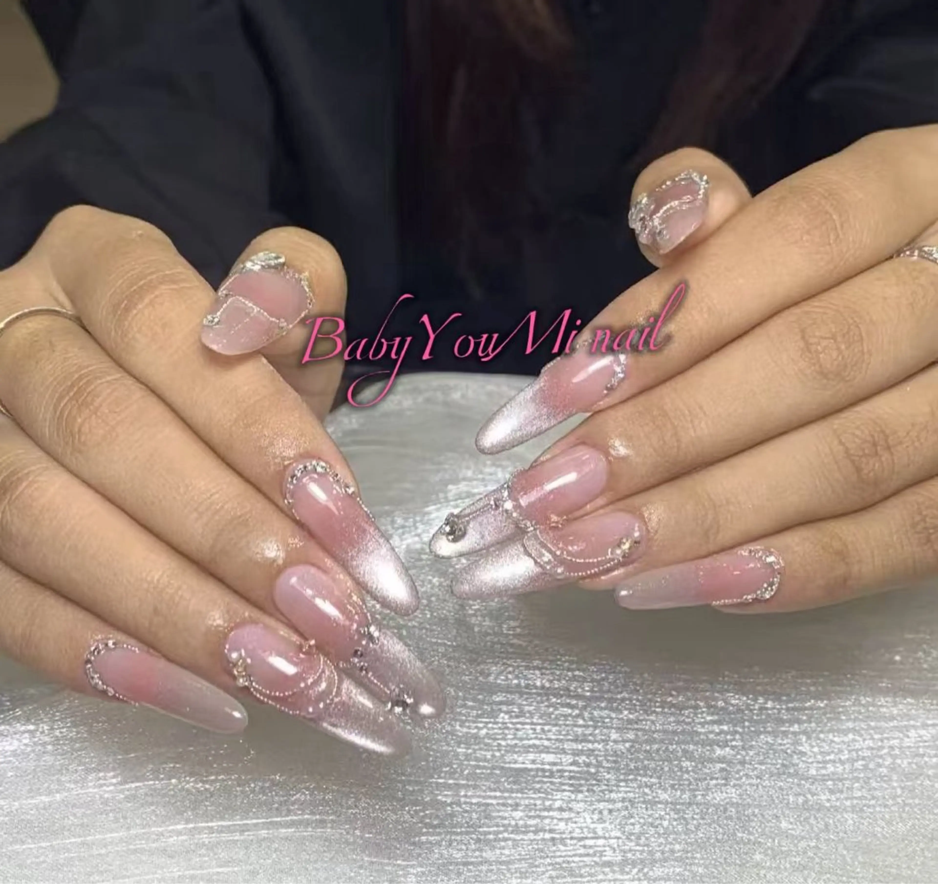 ネイル オーロラネイル フラワーネイル フットネイル フレンチネイル ジェルネイル ハンドネイル BabyYouMi nailのネイルデザイン