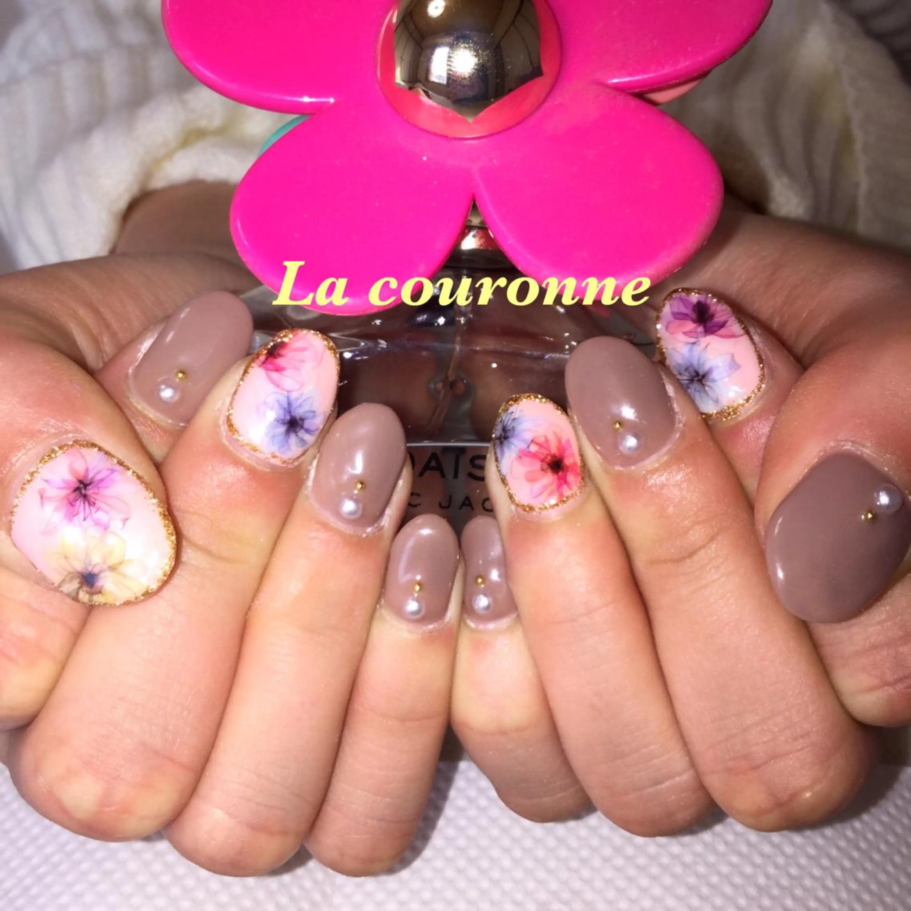ネイル Lacouronne NATSUMIのネイルデザイン