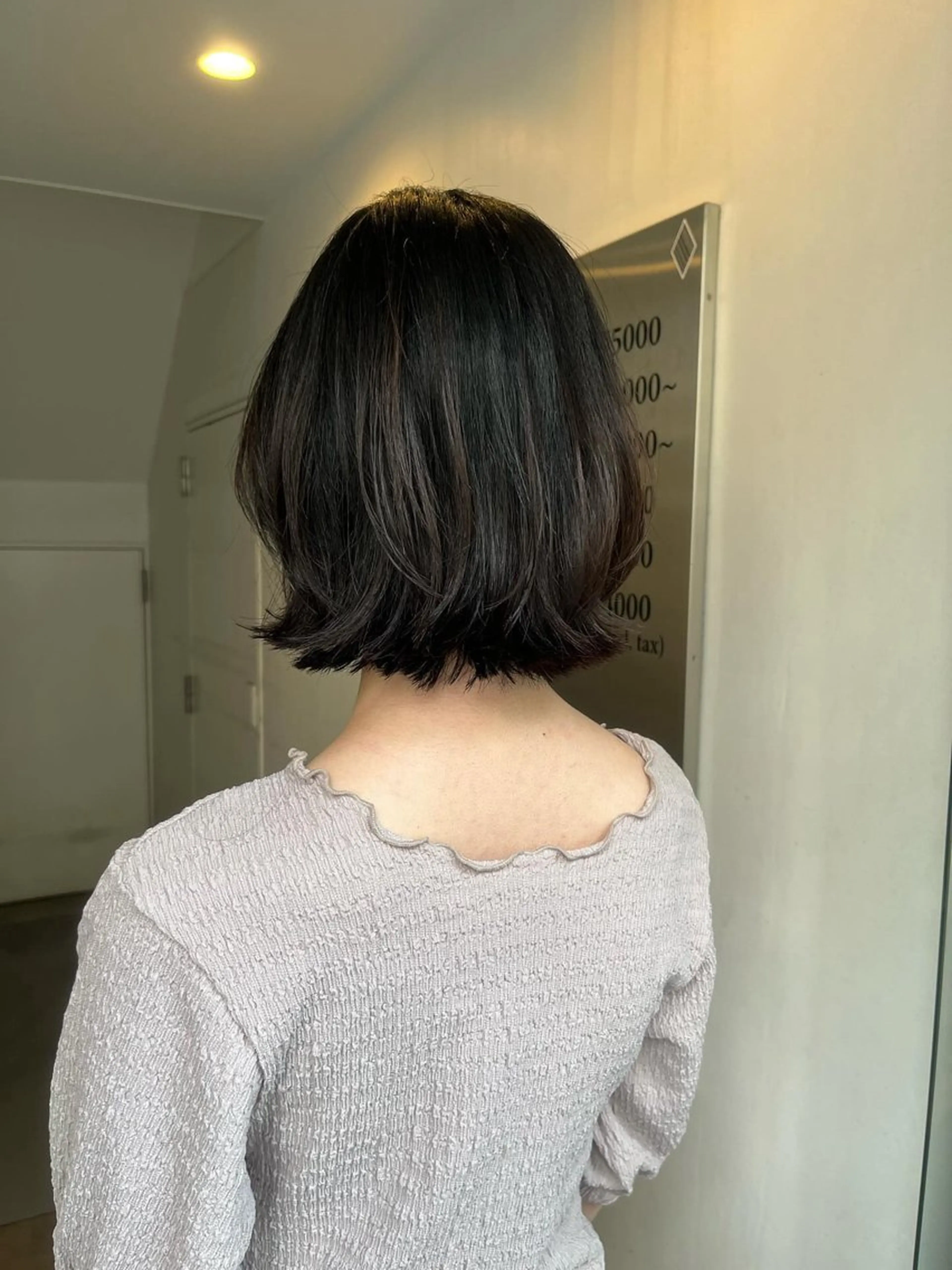 ショート ボブレイヤー ボブ レイヤーカット hen所属・心斎橋/レイヤー/ ブリーチ/モエのヘアスタイル