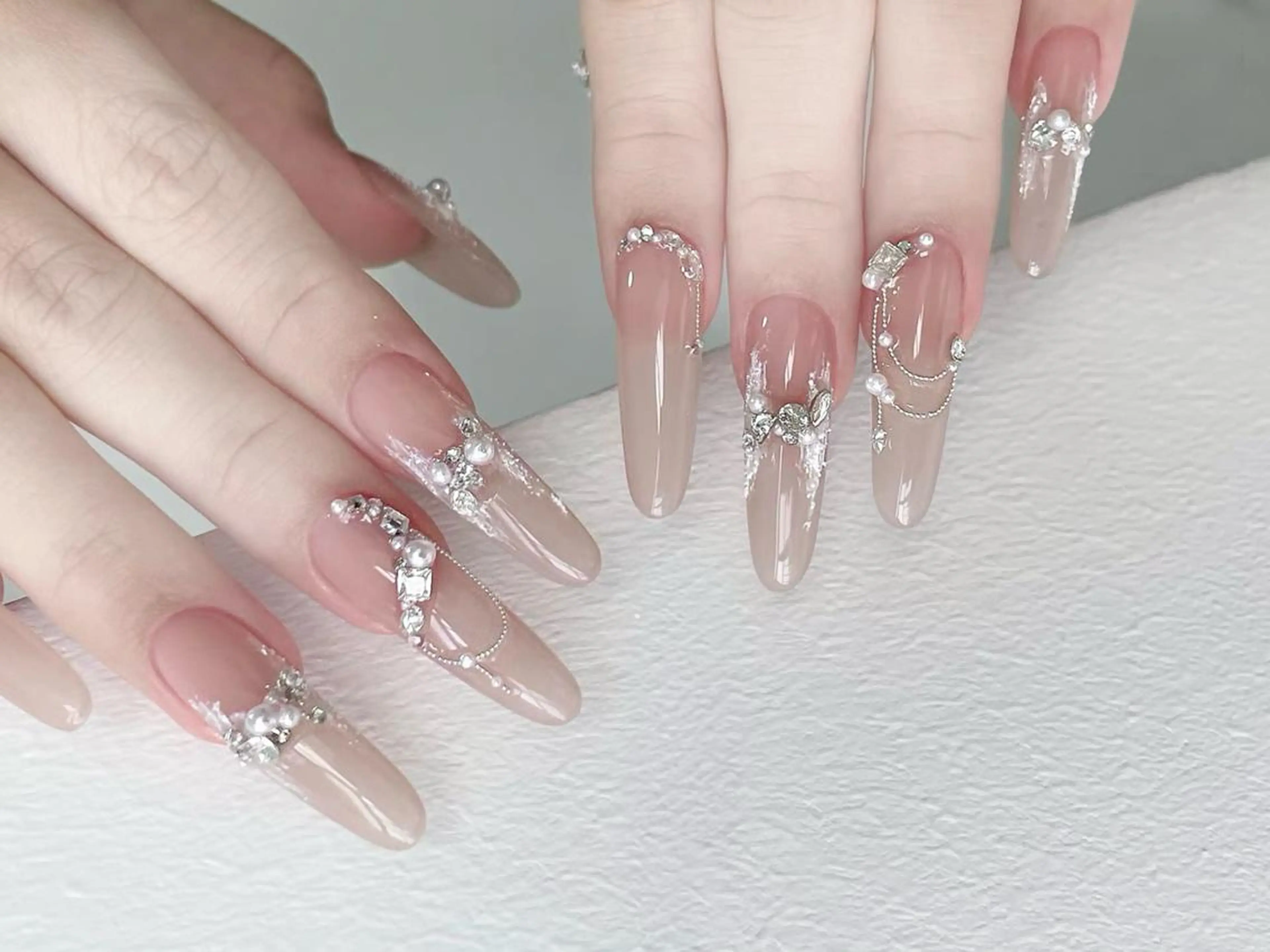 ネイル オーロラネイル チークネイル 長さ出し フットネイル フレンチネイル ハンドネイル ハンドケア Pandora nailのネイルデザイン