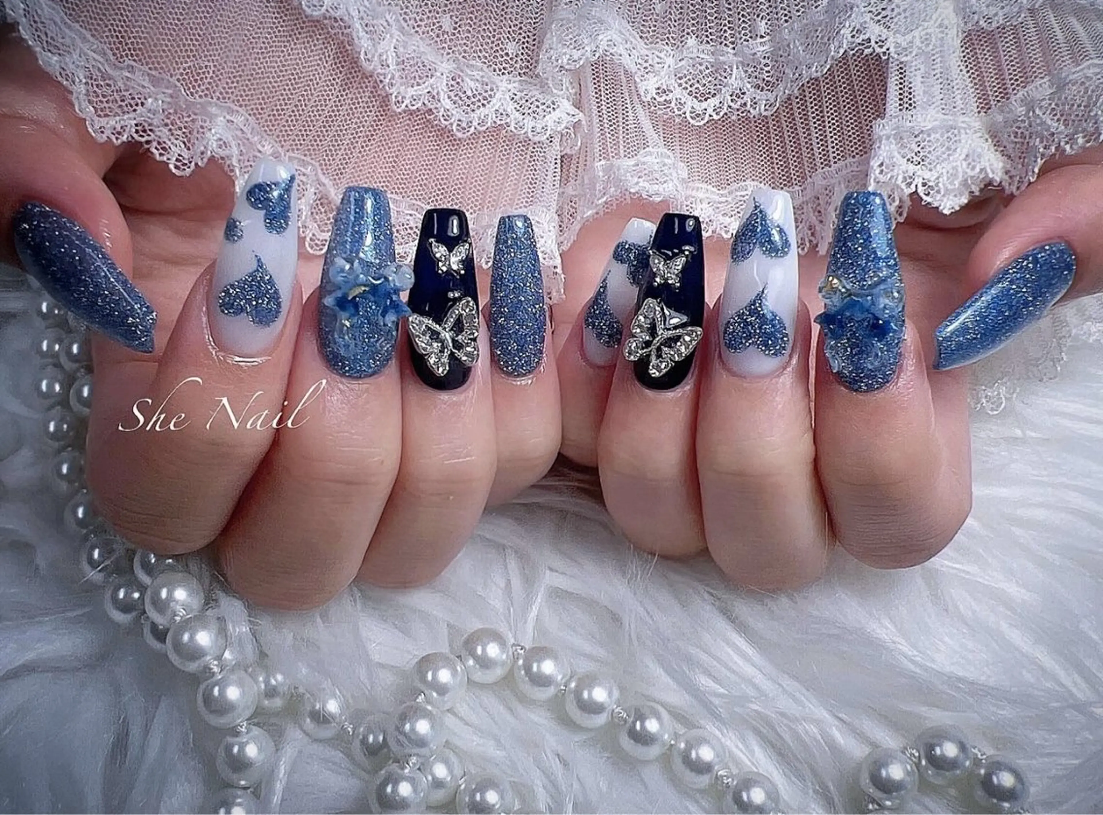 ネイル チークネイル ドット 長さ出し マグネットネイル 持ち込み ハンドネイル She   Nail所属・ISA_ BELLAのネイルデザイン