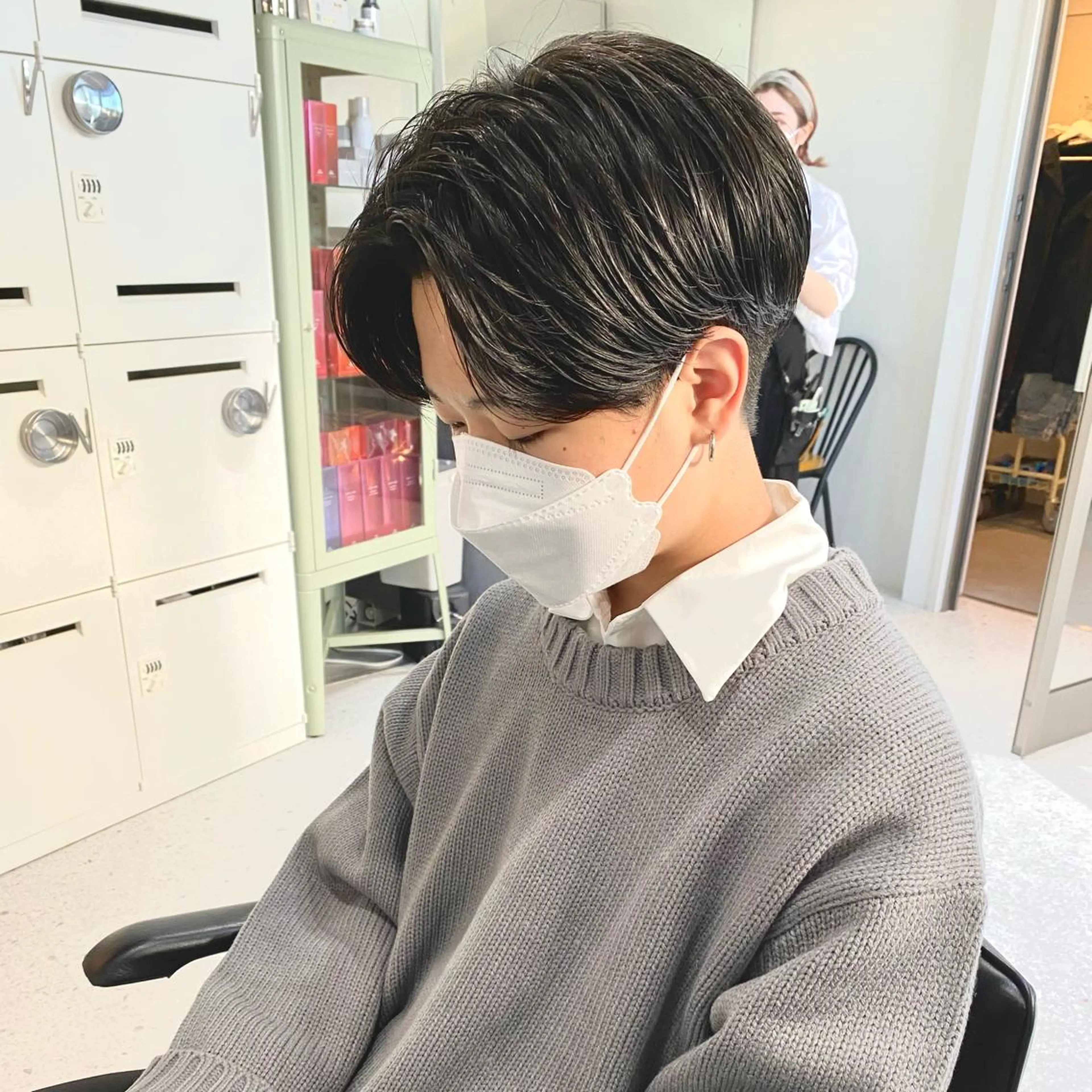 ショート パーマ メンズ メンズバレイヤージュ メンズブリーチ フェードカット メンズハイライト メンズハイトーン 🌈新田 みどり🌈のヘアスタイル