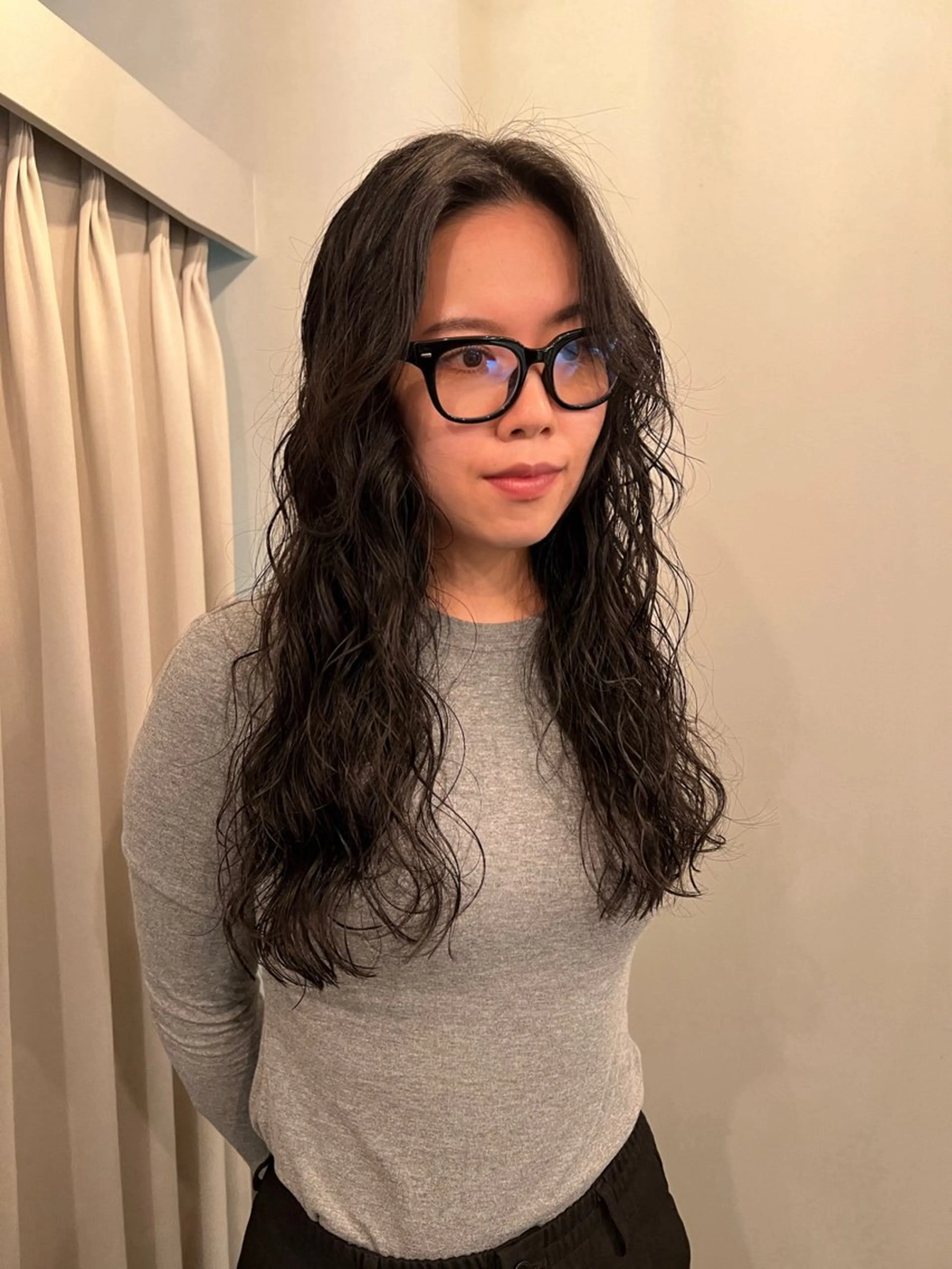 ロング パーマ 似合わせカット 🌿しゃらのヘアスタイル