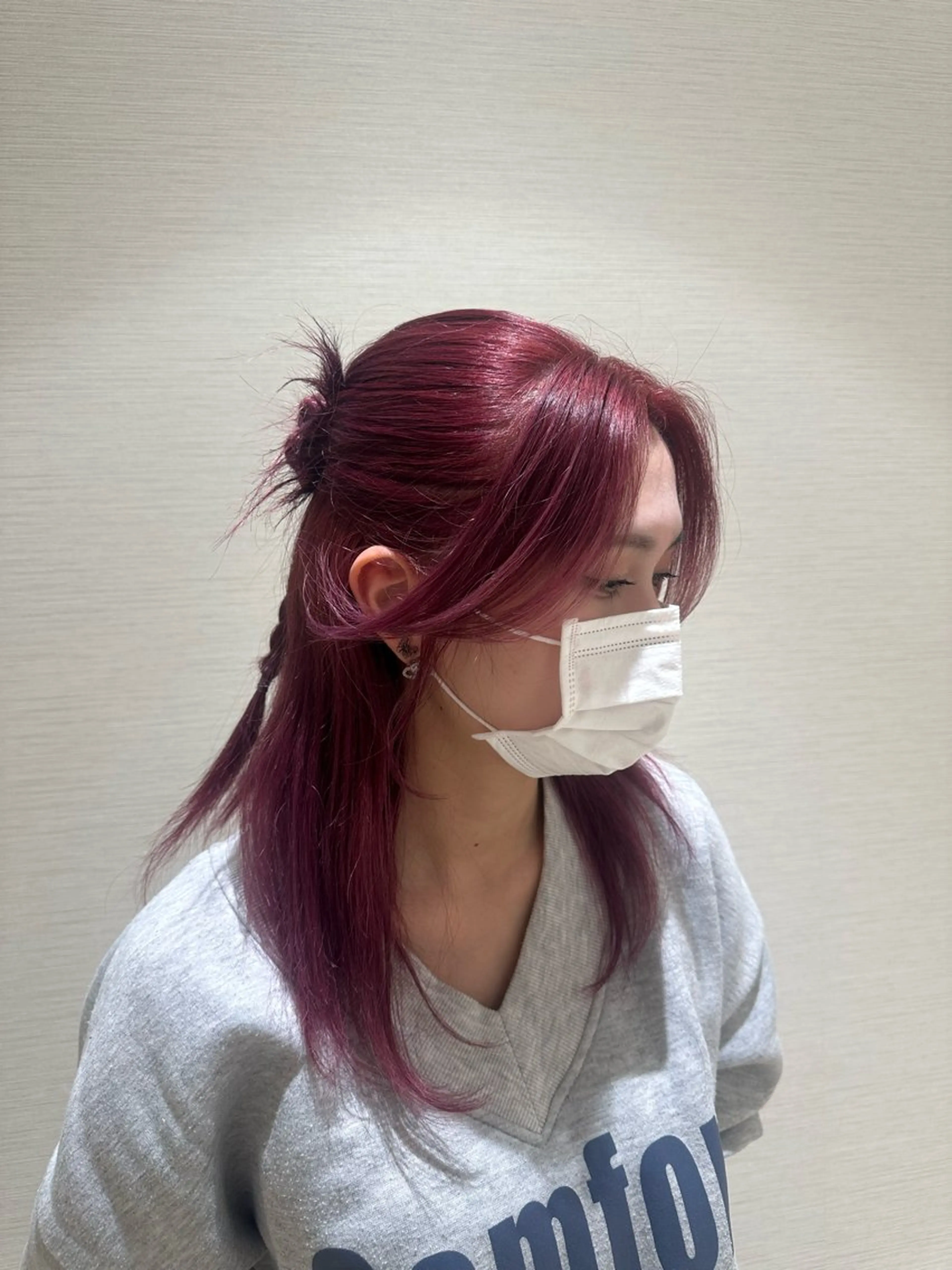 ロング カラー ヘアアレンジ タイトボブ個性派カラ ーAKANEのヘアスタイル