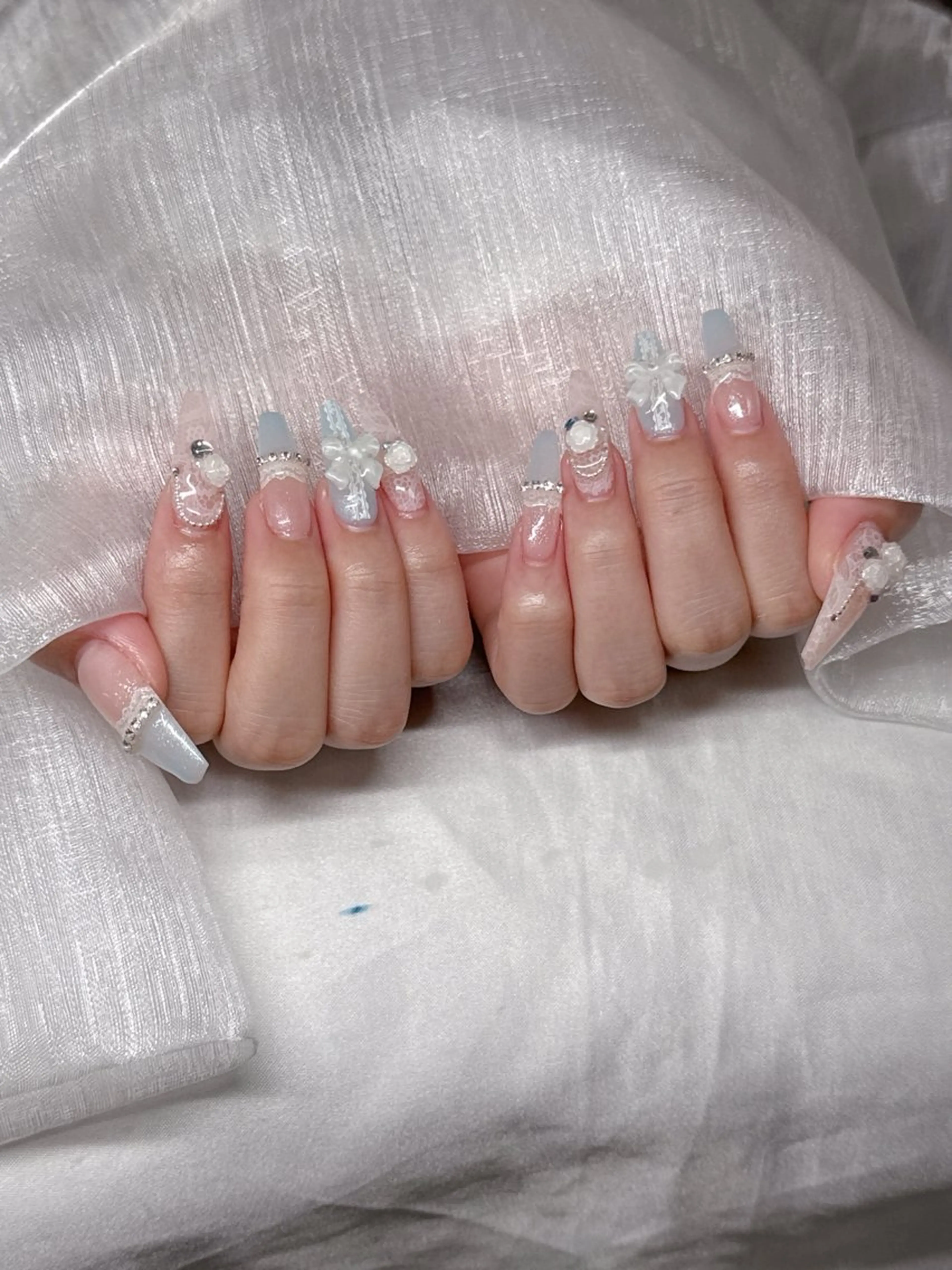 ネイル オーロラネイル チークネイル 長さ出し フットネイル フレンチネイル ハンドネイル Lee Ainのネイルデザイン