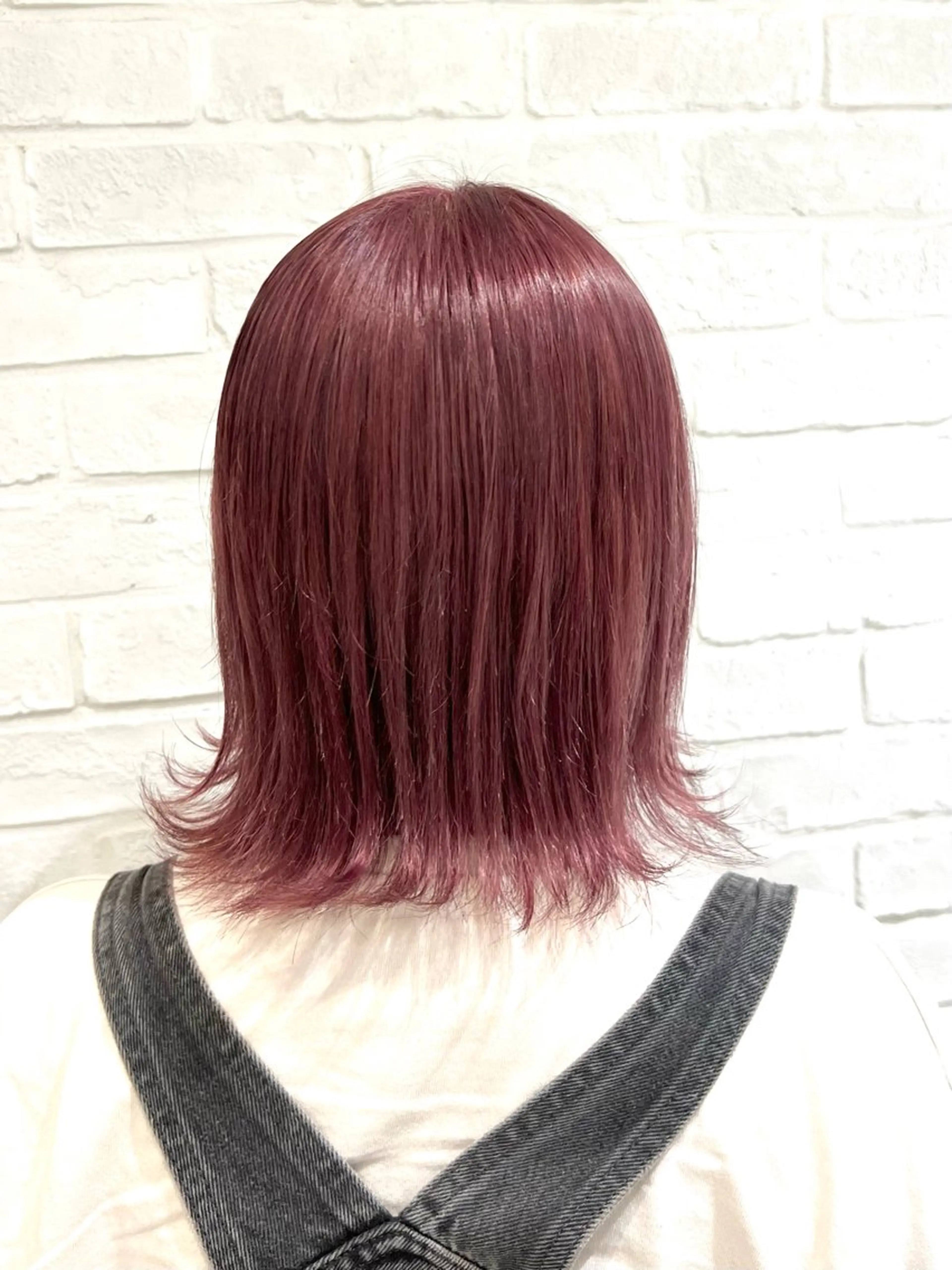 セミロング カラー ヘアカラー 山口 愛紗花のヘアスタイル