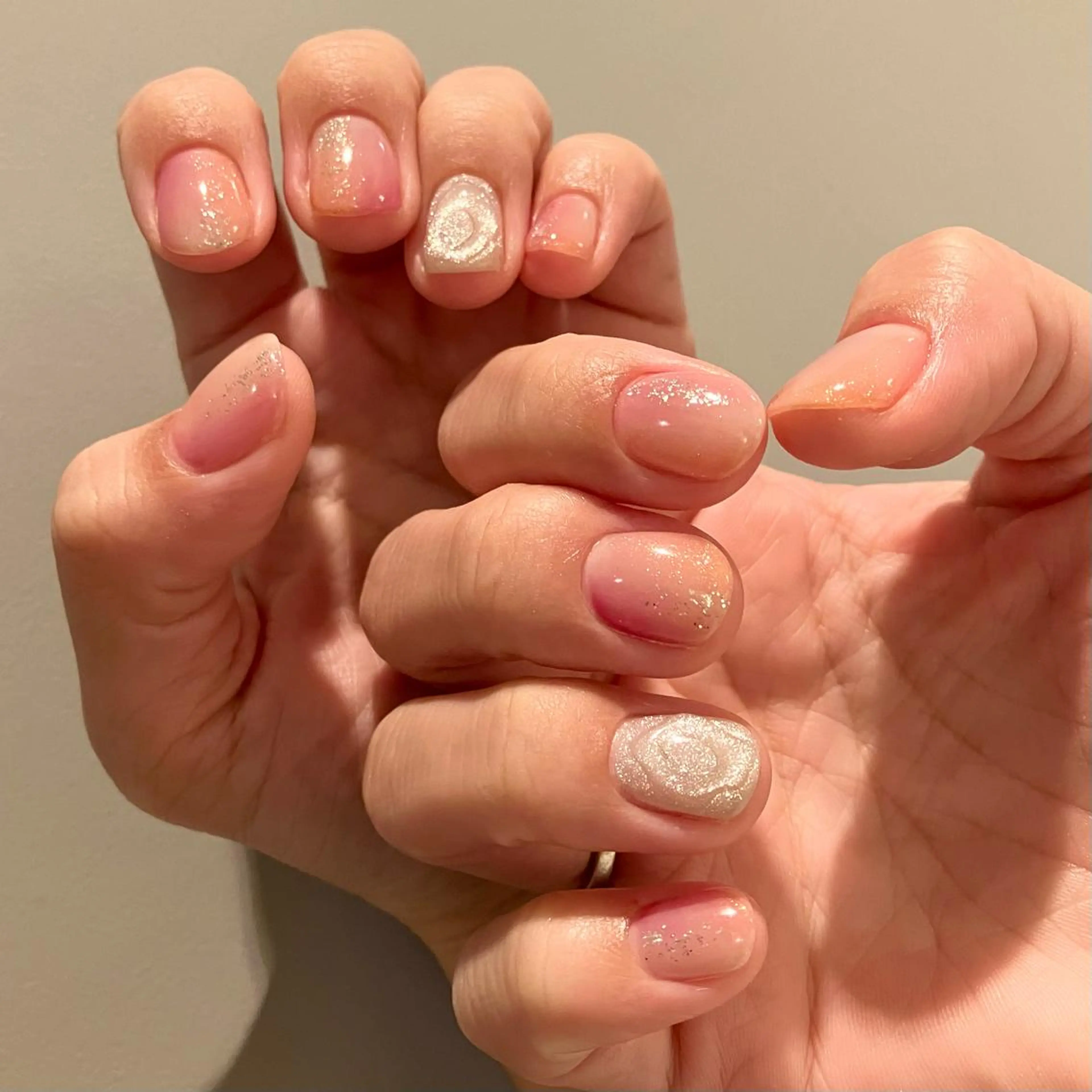 ネイル ハンドネイル ウシク ミユキのネイルデザイン