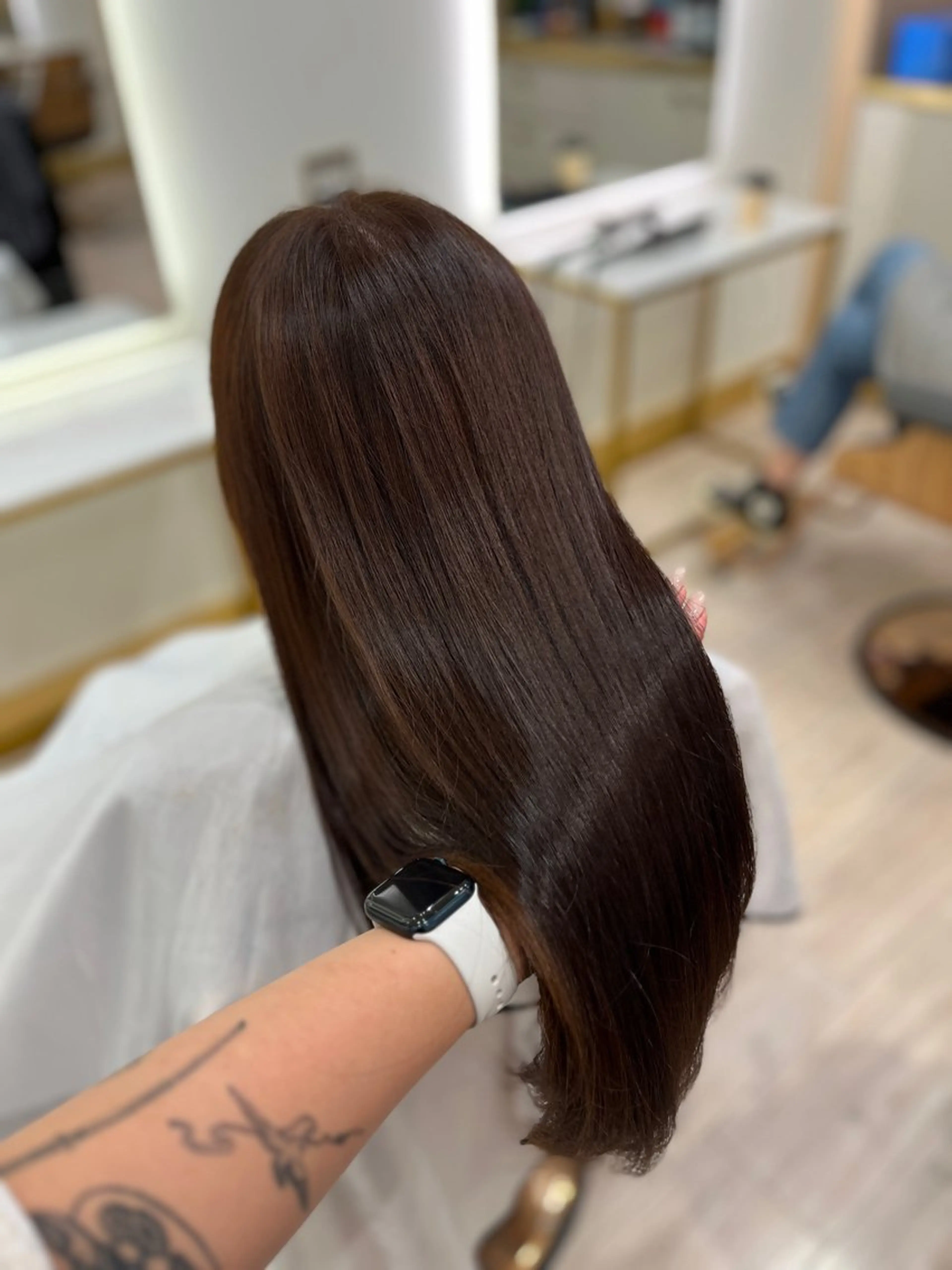 ロング カラー ブラウンカラー チョコレートブラウン hair salon lien所属・タブチ ヒナコのヘアスタイル