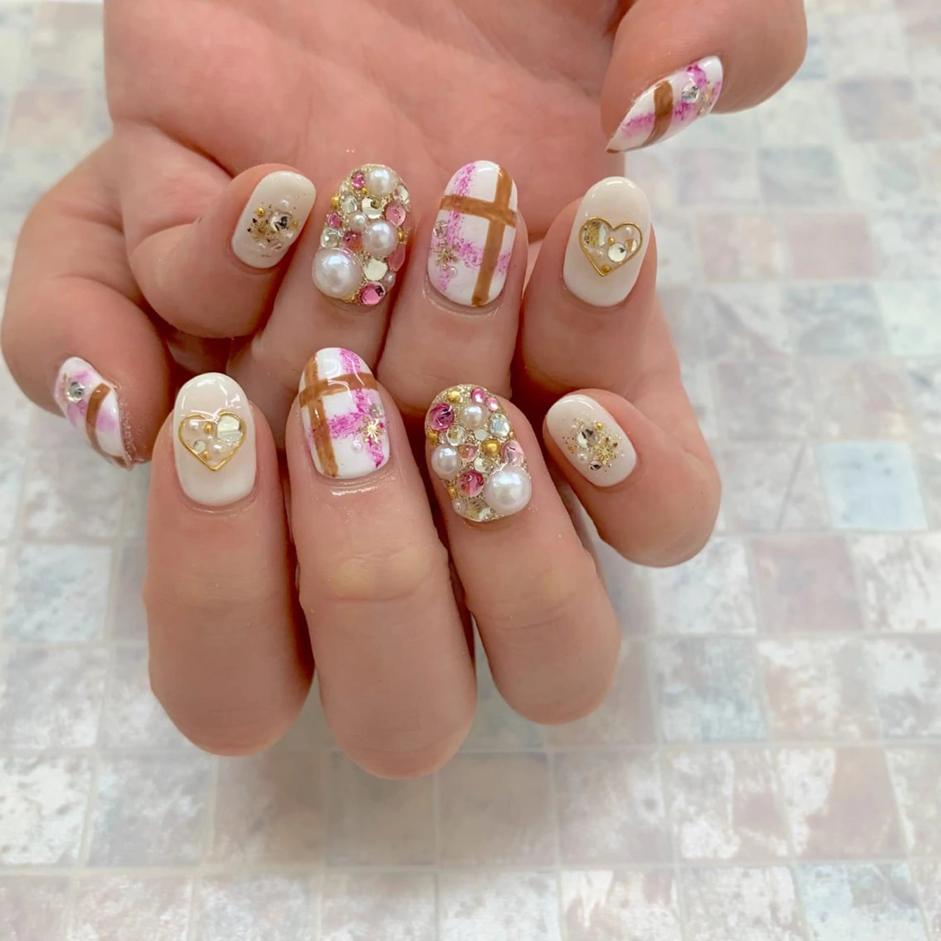 ネイル ハンドネイル 五十嵐 美智のネイルデザイン