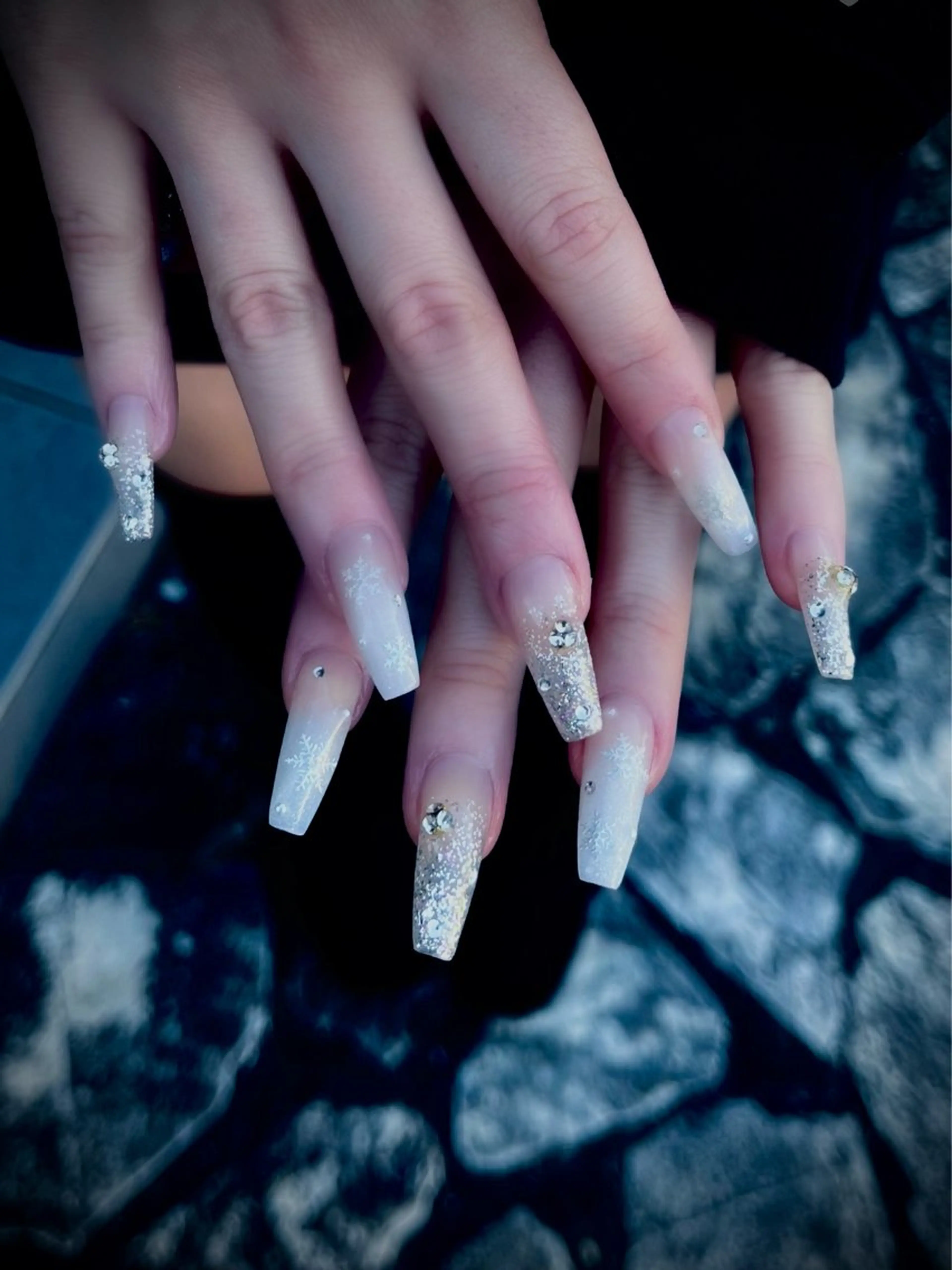 ネイル キラキラネイル マグネットネイル ワンカラーネイル スカルプネイル ワンホンネイル nine.🦋 YUKOのネイルデザイン