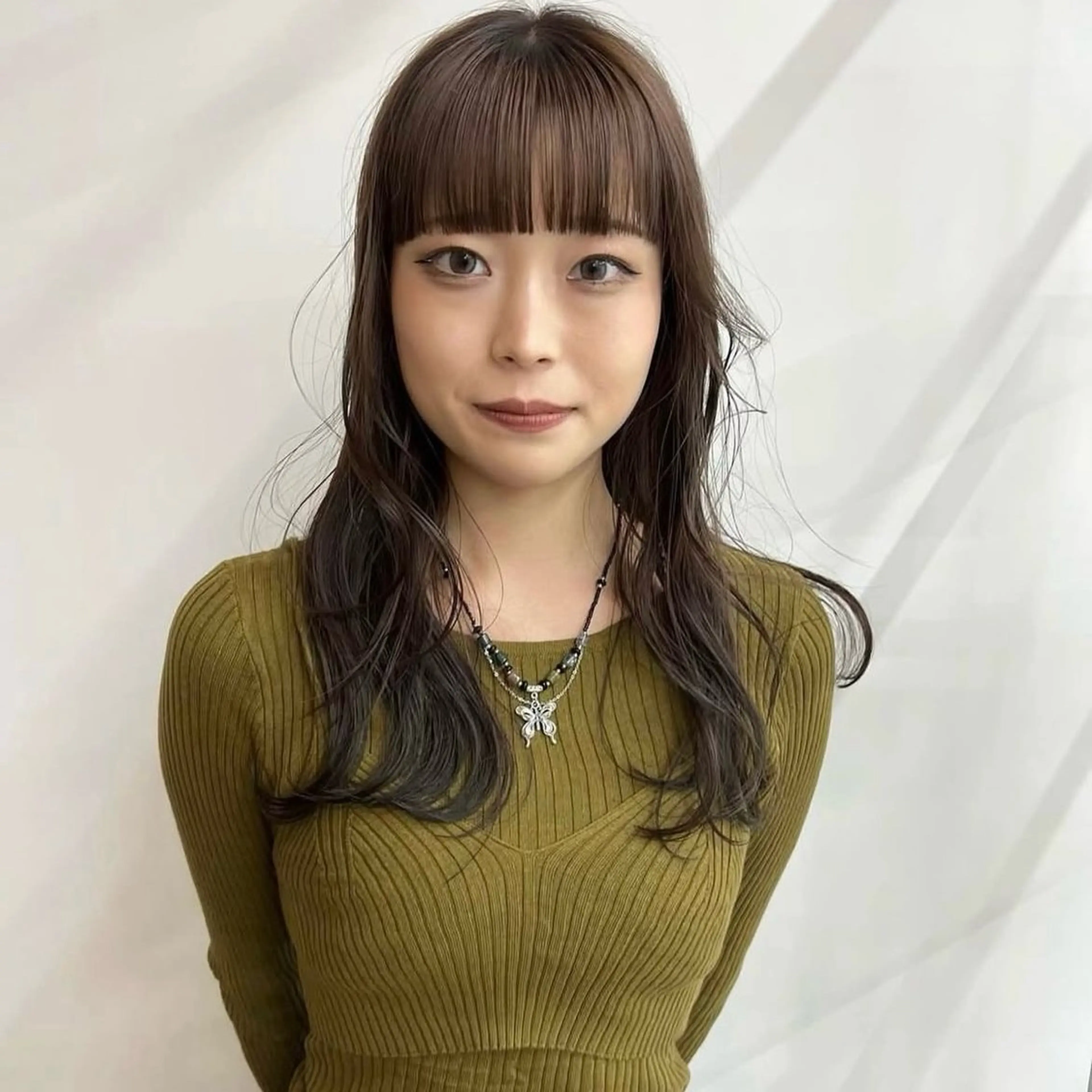 ロング カラー アッシュ ブラウンカラー ダークブラウン カット ヘアカラー arisa/暖色 /伏見/レイヤーのヘアスタイル