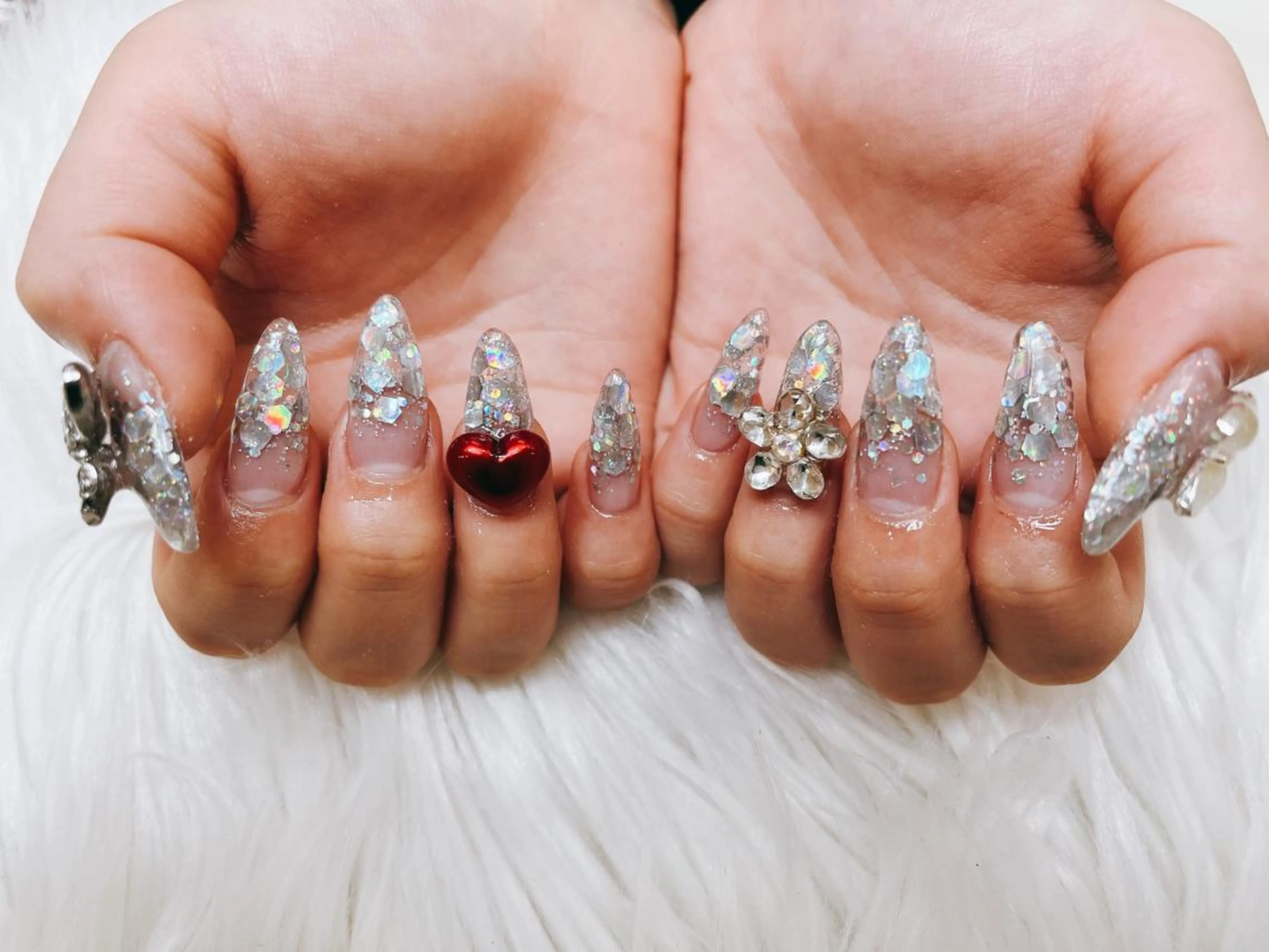 ネイル ハンドネイル SOARE🤍 🤍のネイルデザイン