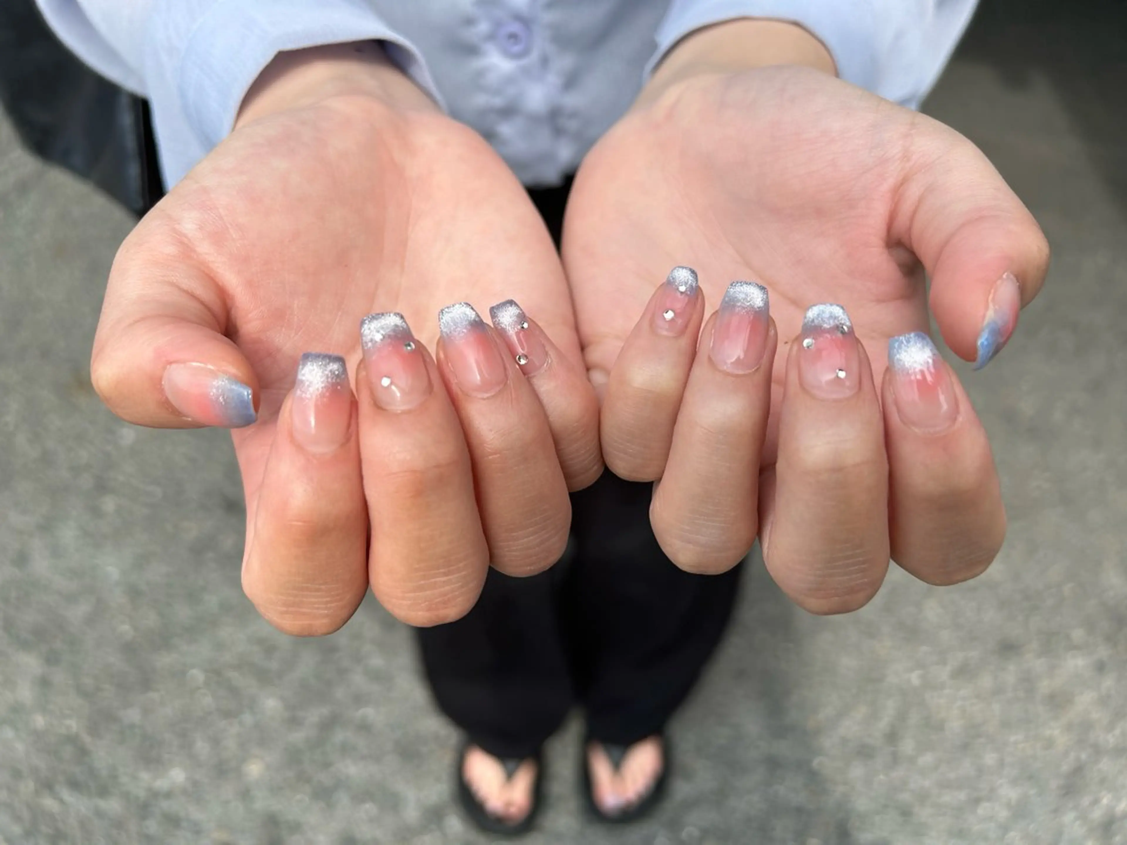 ミディアム ネイル ハンドネイル フットネイル ✴︎ Delightのネイルデザイン