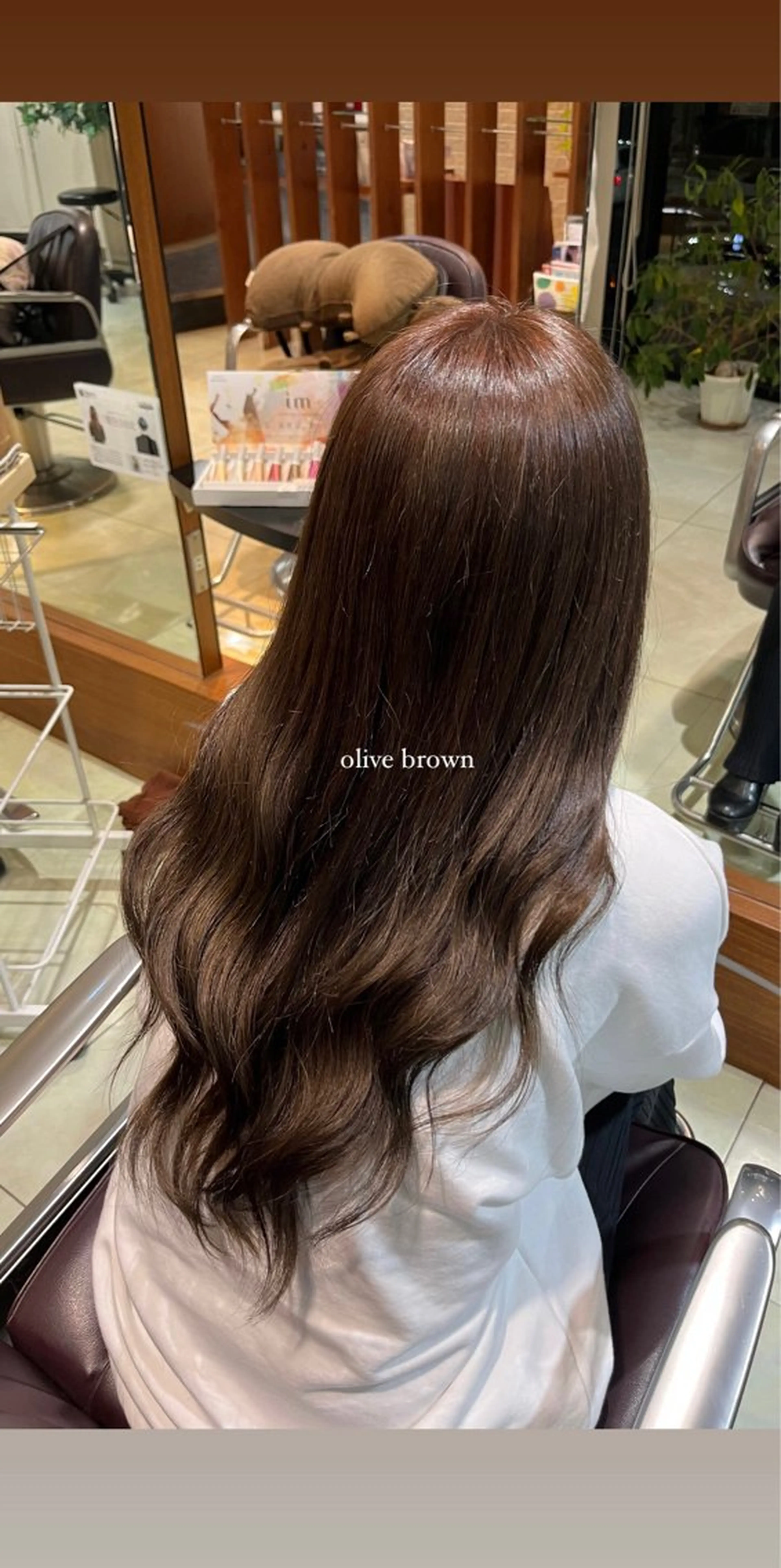 ロング カラー 大野 桃果のヘアスタイル