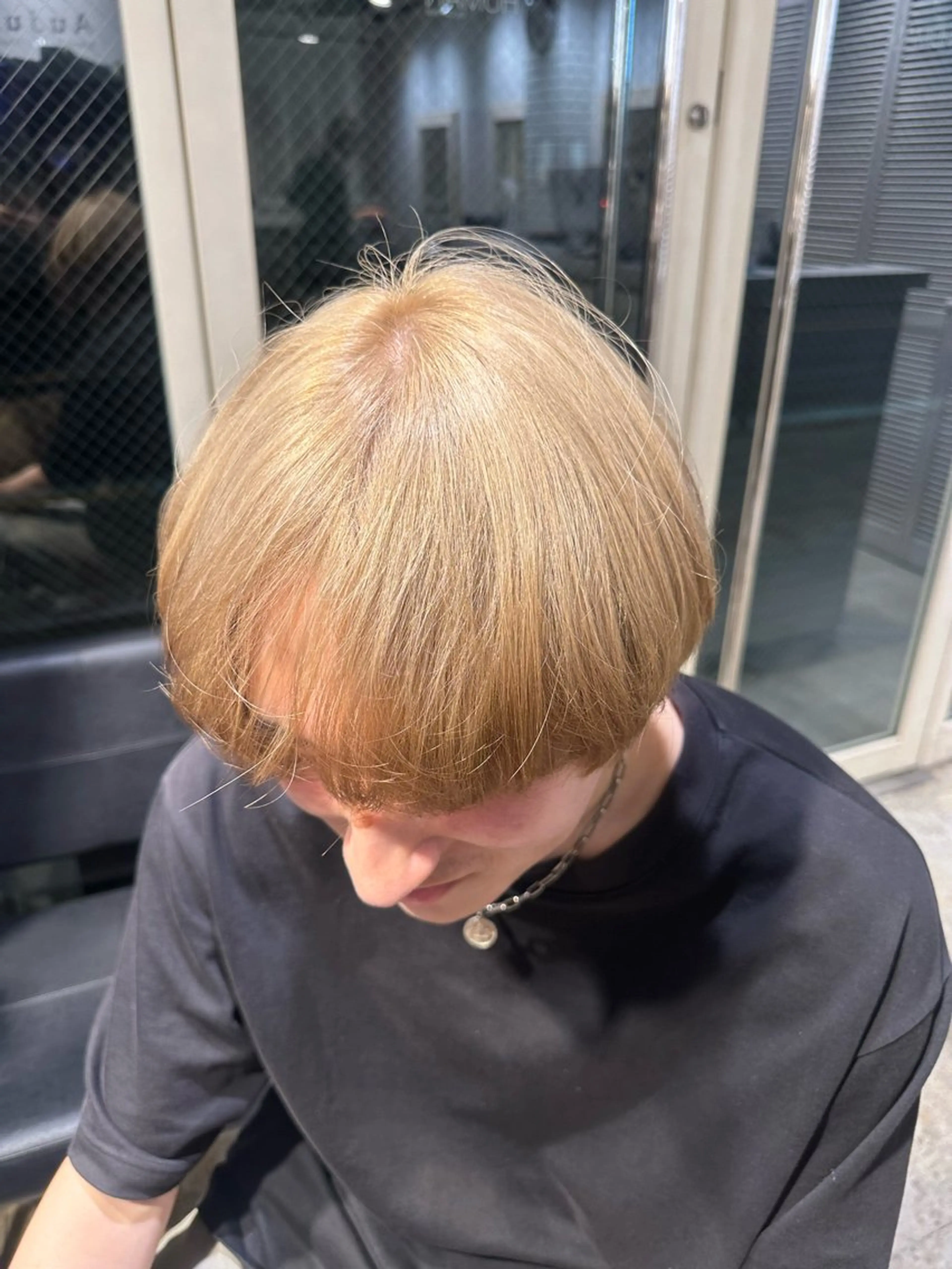 ダブルカラー ブリーチリタッチor全頭ブリーチの写真