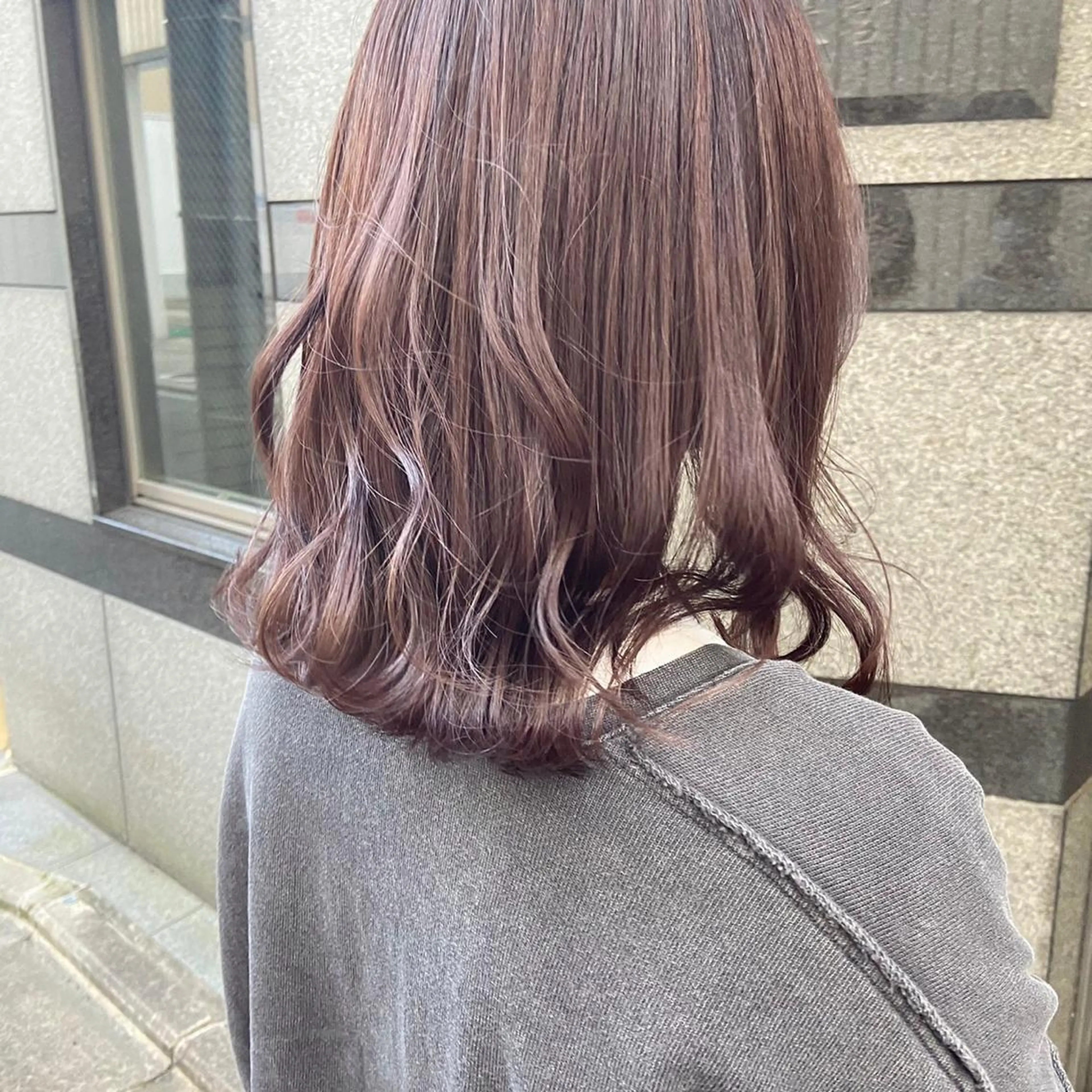セミロング 川野 彩海のヘアスタイル