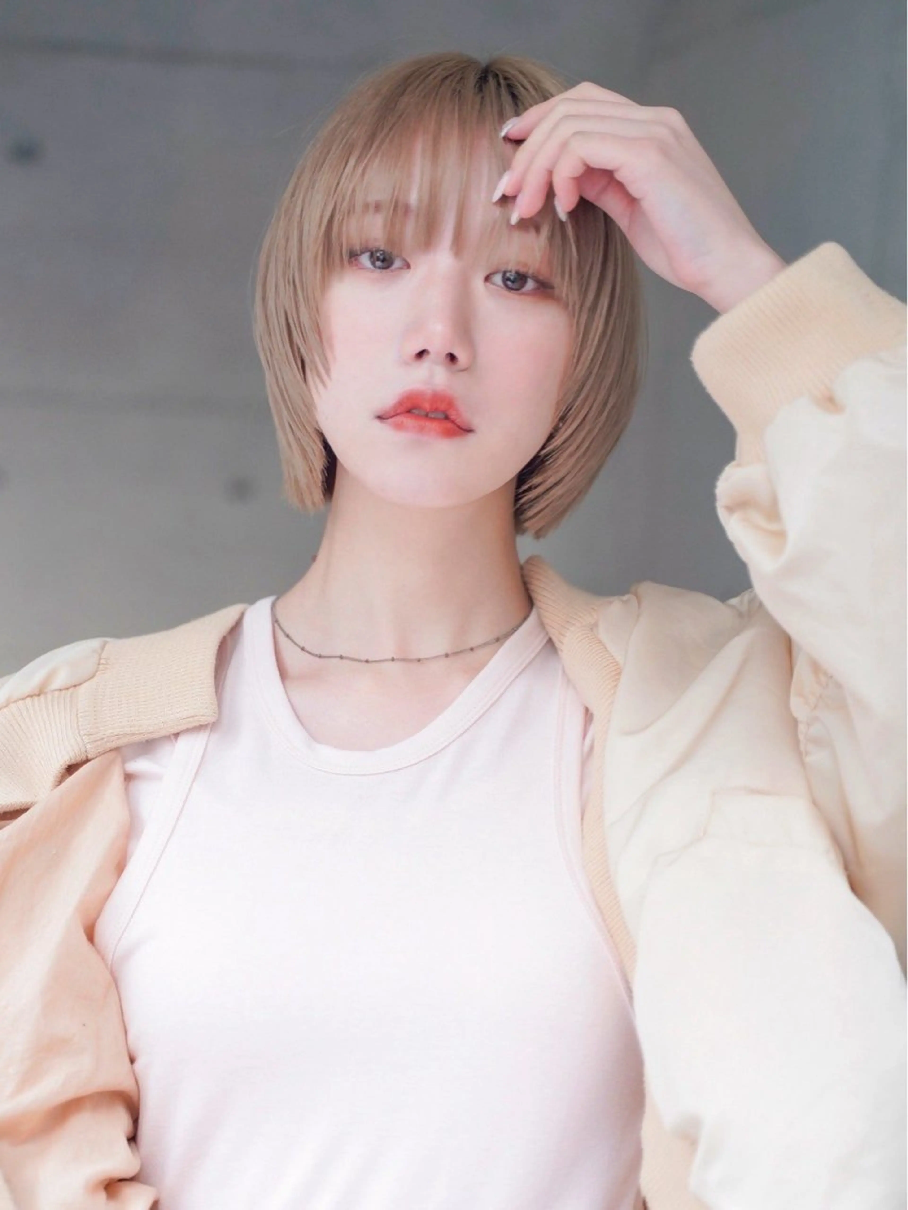 ショート カラー ヘアアレンジ メンズ ショートボブ ベージュカラー ボブ 顔まわりレイヤー レイヤーカット 💐ナチュラルヘア Kroda💐のヘアスタイル