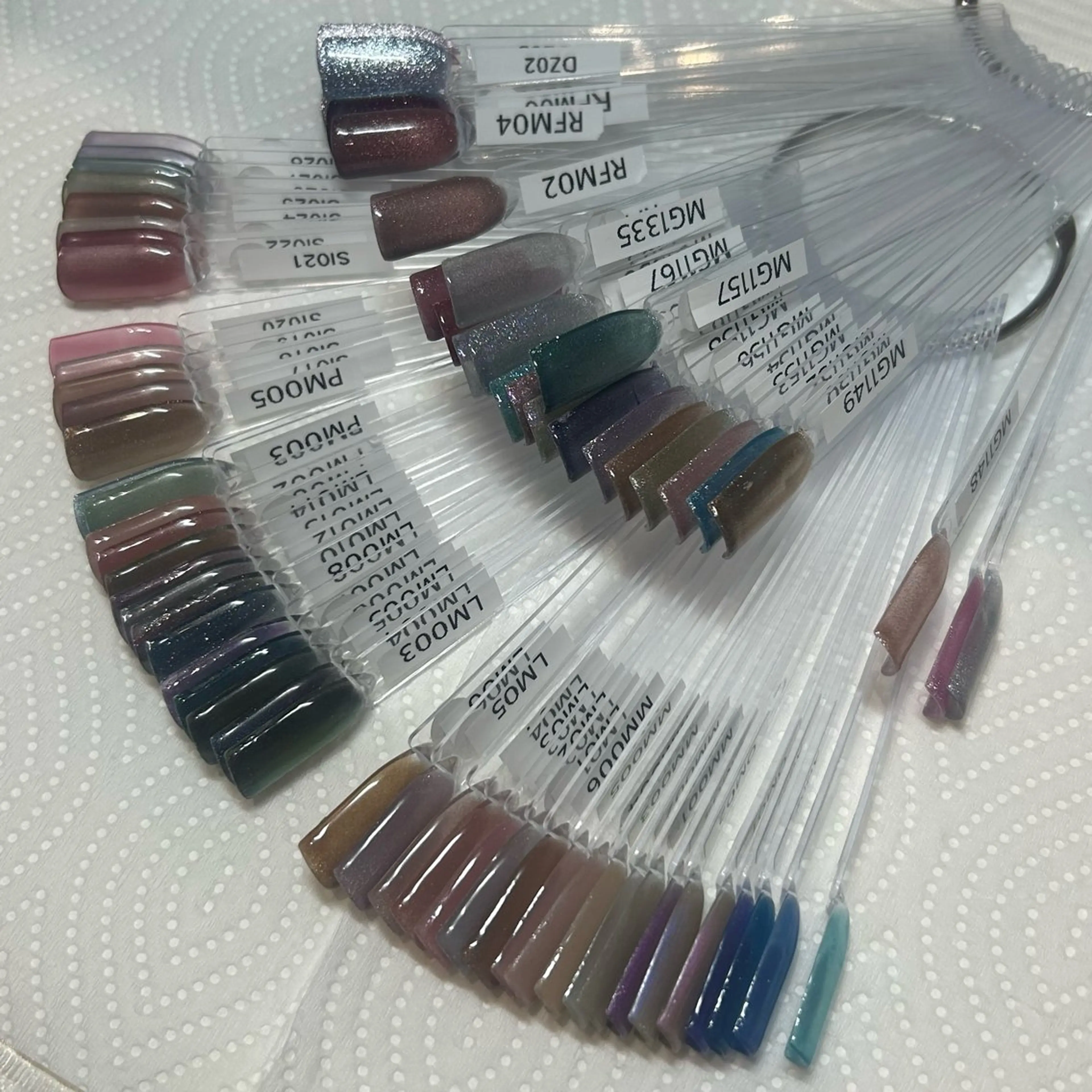 ネイル マグネットネイル y kokonaのネイルデザイン