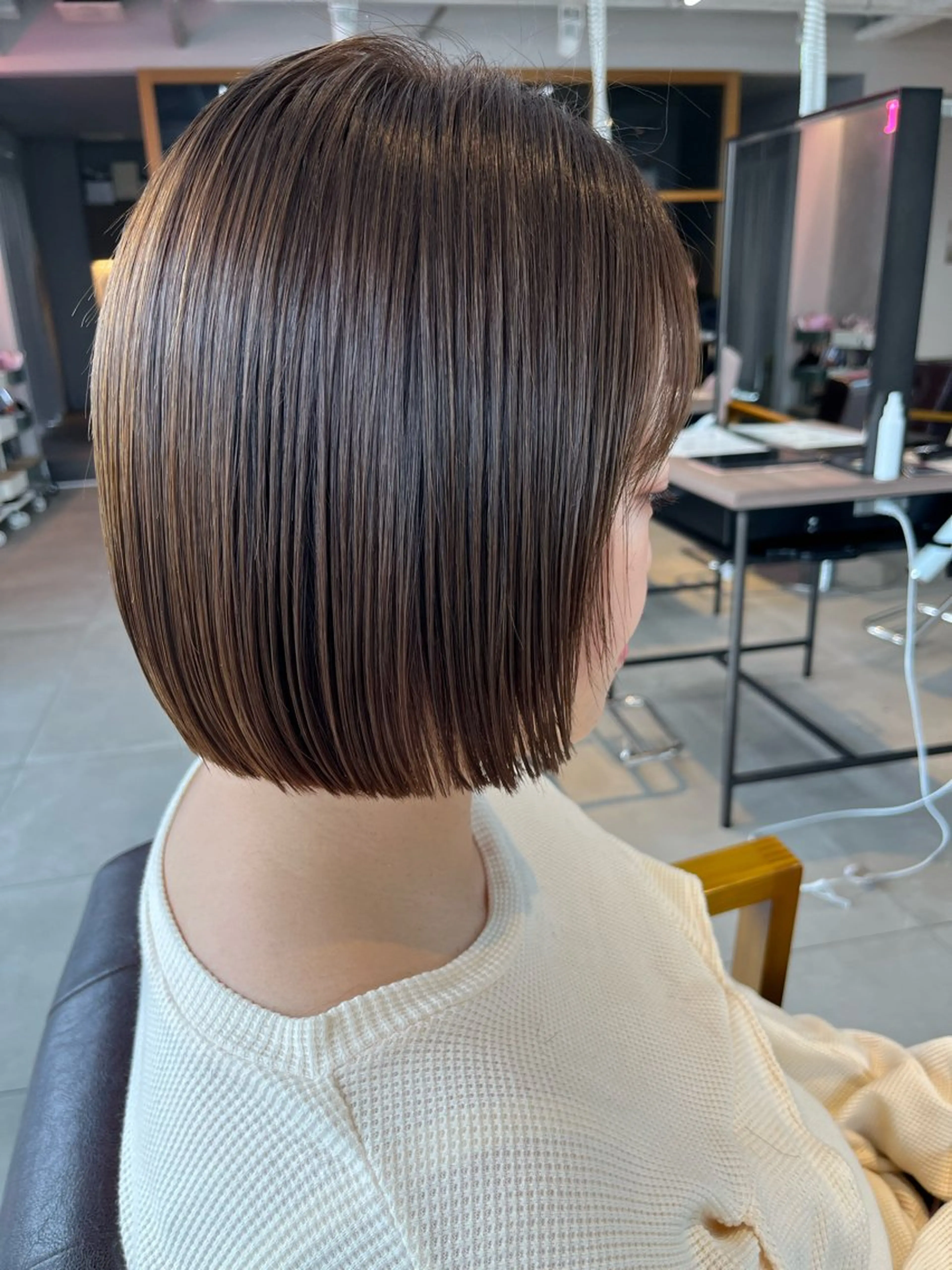 ショート ボブ レイヤーカット カット ヘアカラー AKARI🌟ボブ/ ハイライト/似合わせのヘアスタイル