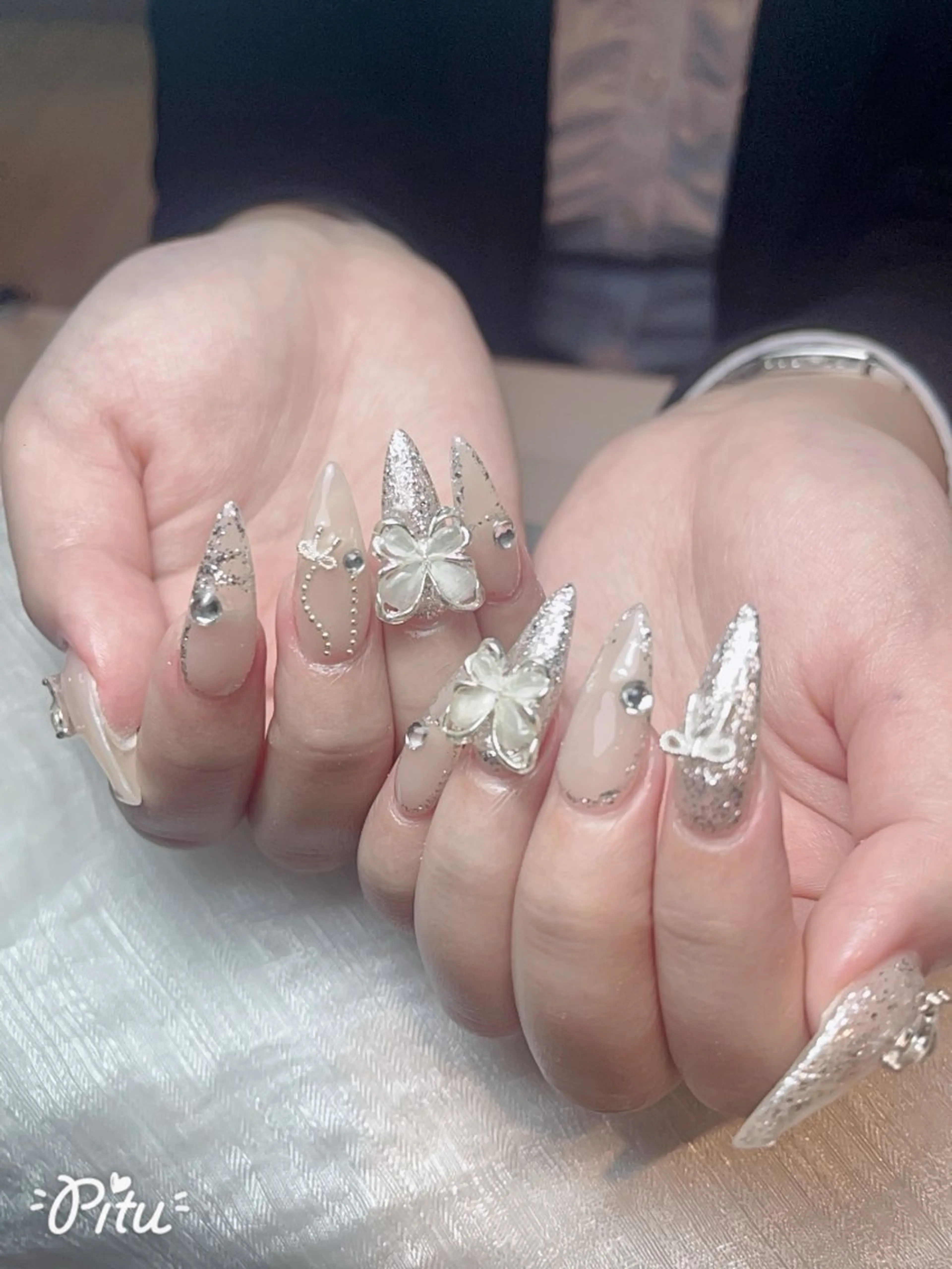 ネイル アートネイル ジェルネイル ニュアンスネイル シンプルネイル ネイルチップ ハンドネイル Nie Nail Hinatachanのネイルデザイン