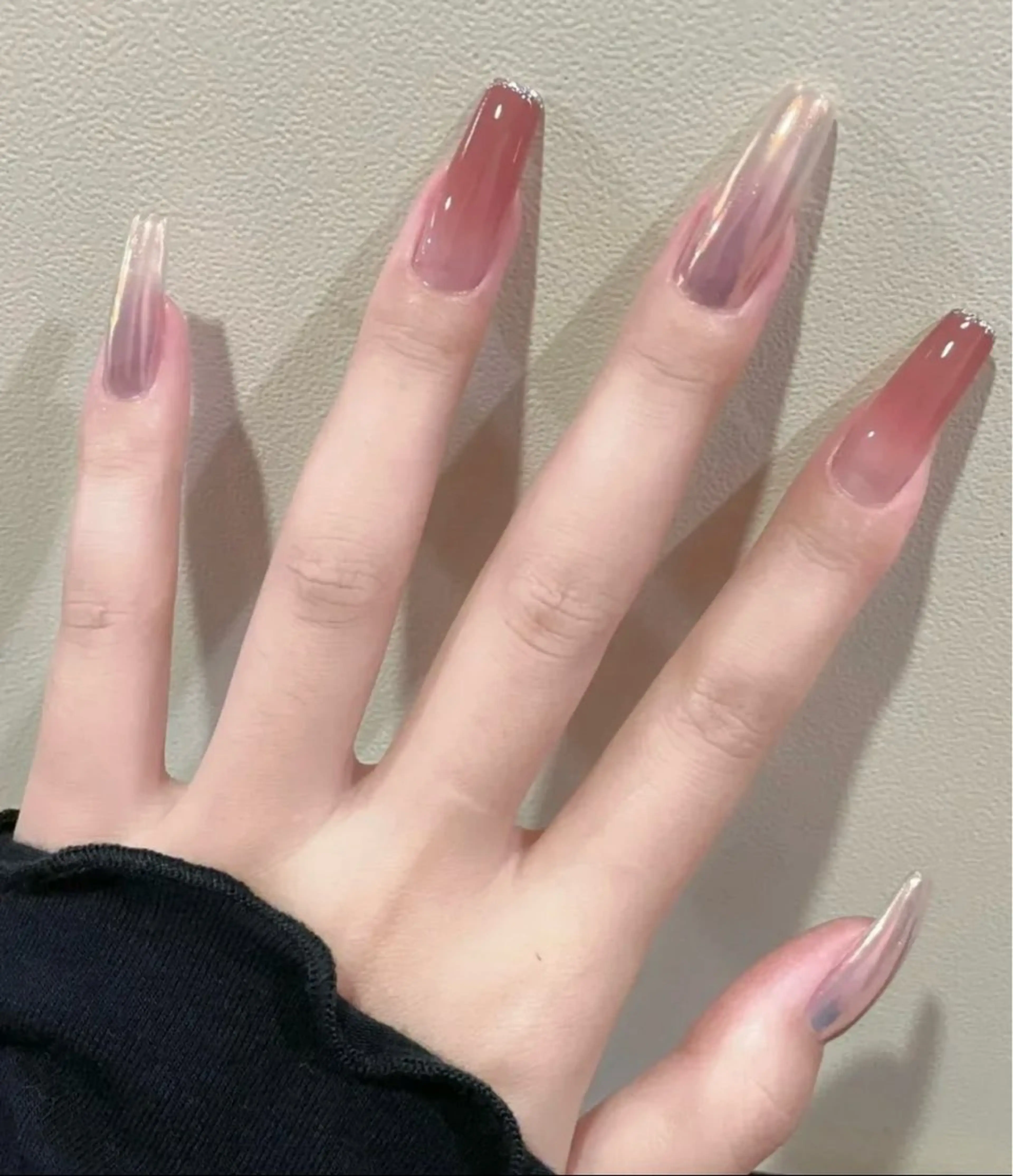 ネイル チークネイル 長さ出し フラワーネイル フレンチネイル ガーリー sun nail池袋 モデル募集のネイルデザイン