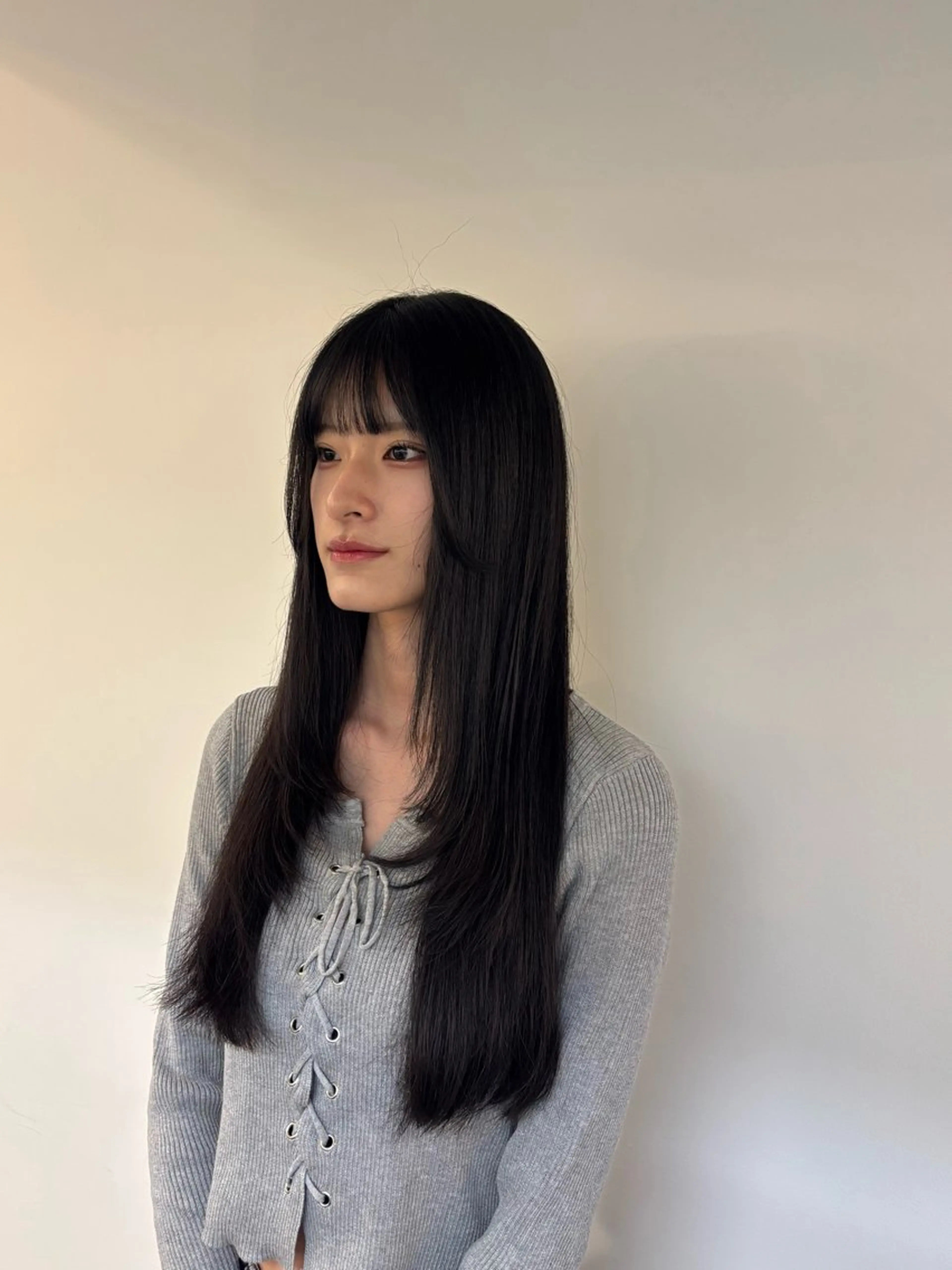 ロング レイヤーカット 小嶋 咲輝のヘアスタイル