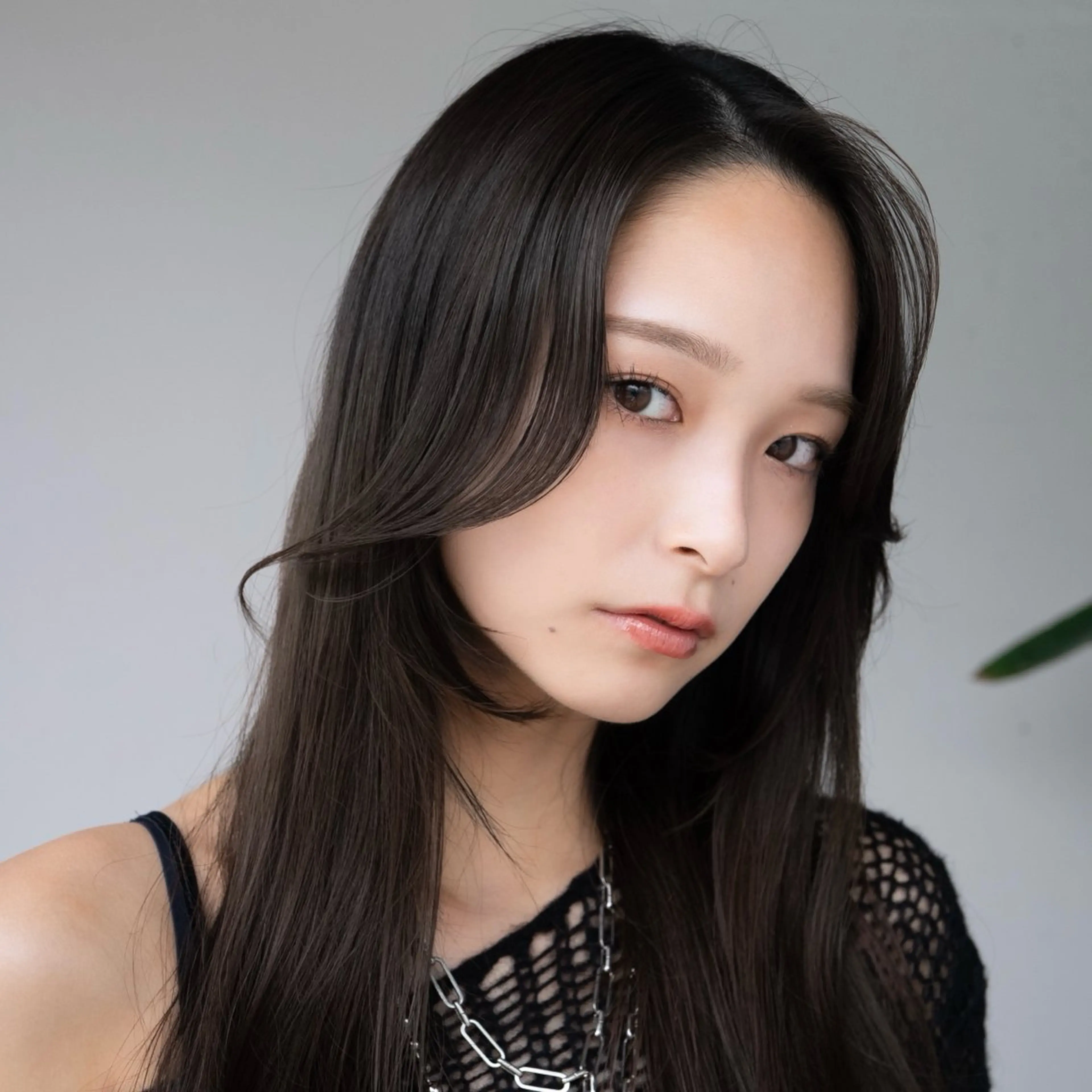 ロング カット ヘアセット AIN.ANLY.所属・｜顔まわりカット× フェイスレイヤー｜のヘアスタイル