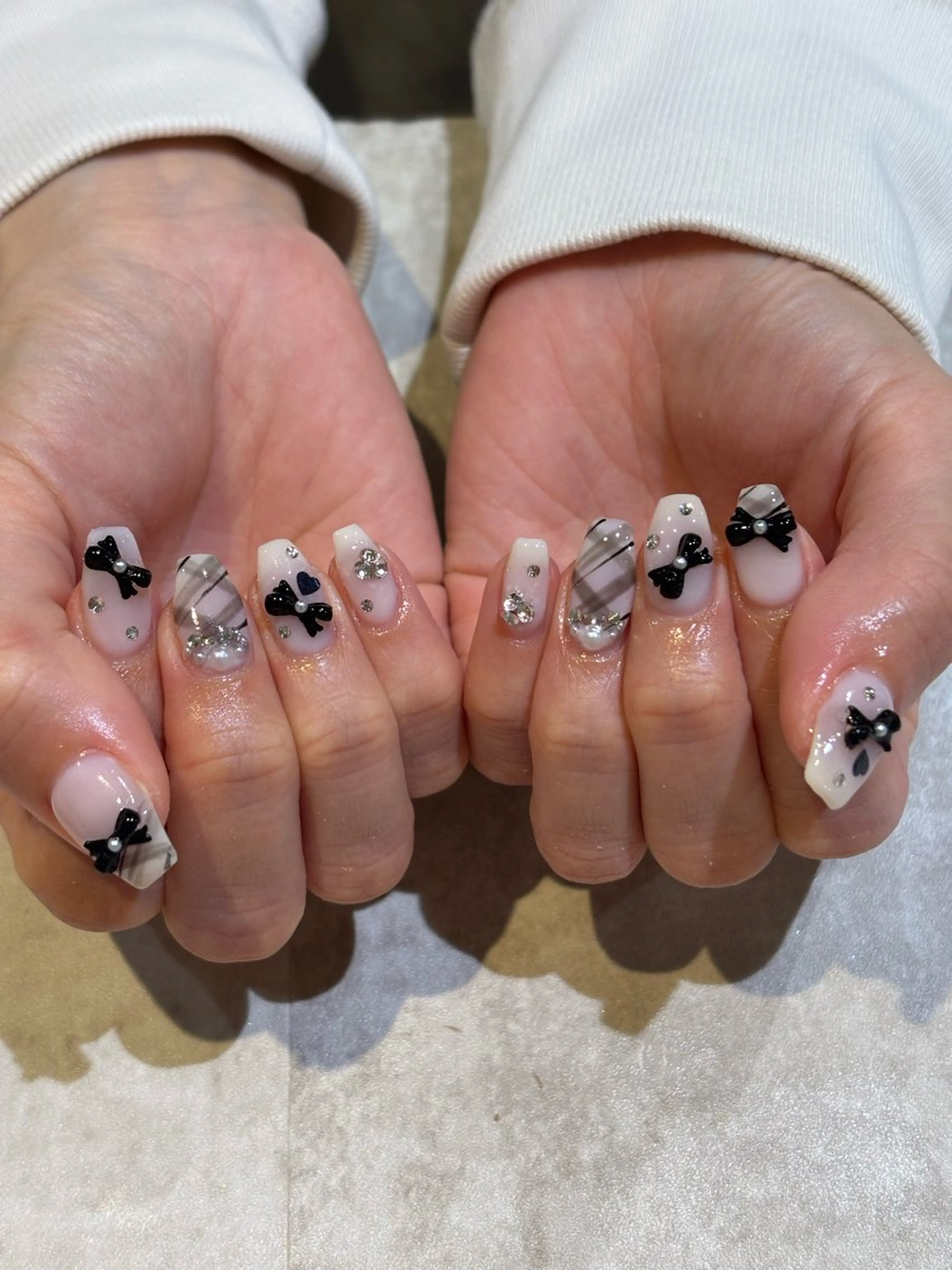 ネイル ハンドネイル REINA .のネイルデザイン